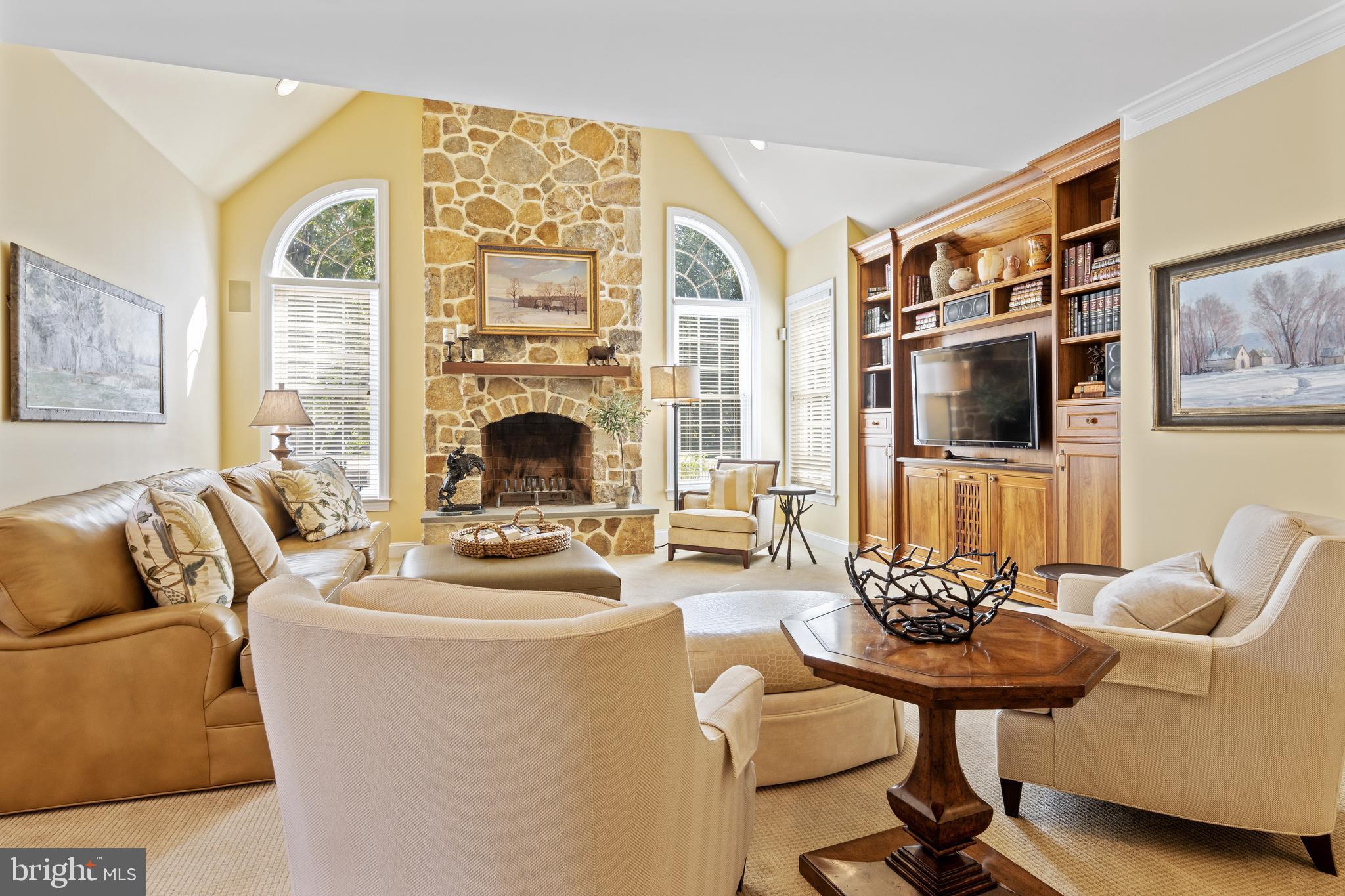 MAPLE HILL - Residential