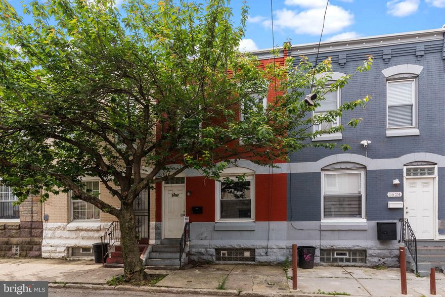 Lovely 3 bedroom and 1.5 bath townhouse near Temple University on quiet tree-lined block!  Enter into an open  living room with high ceilings that flows into a bright eat-in kitchen.  Continuing from the kitchen is a half bath and a laundry room with access to the back patio area.  The second floor features 3 generously sized bedrooms and the full bath.   Come and see it!