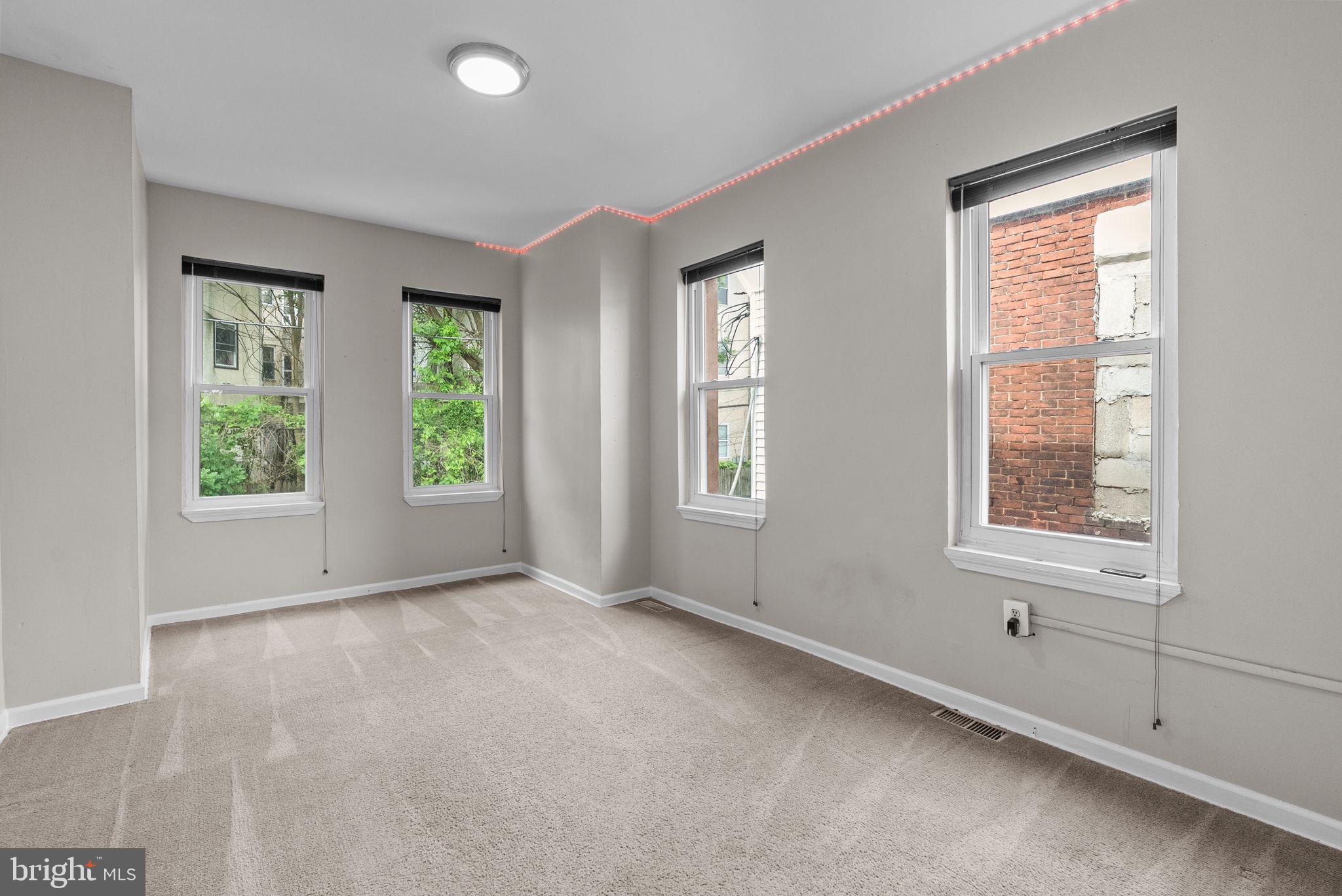 PHILADELPHIA (NORTHWEST) - Residential