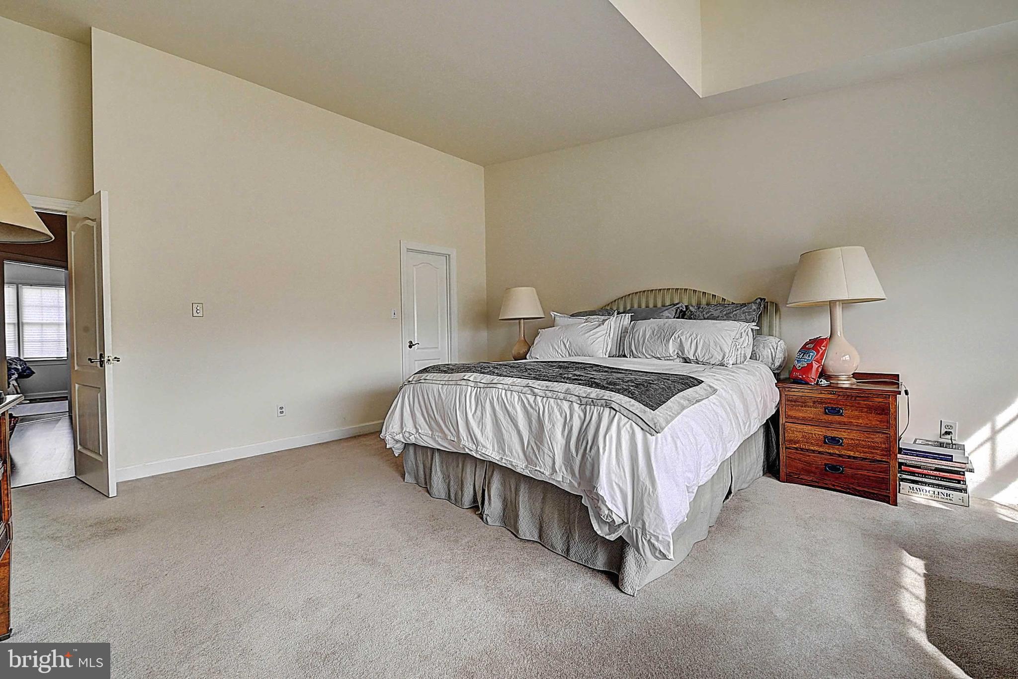 TYSONS CORNER - Residential Lease