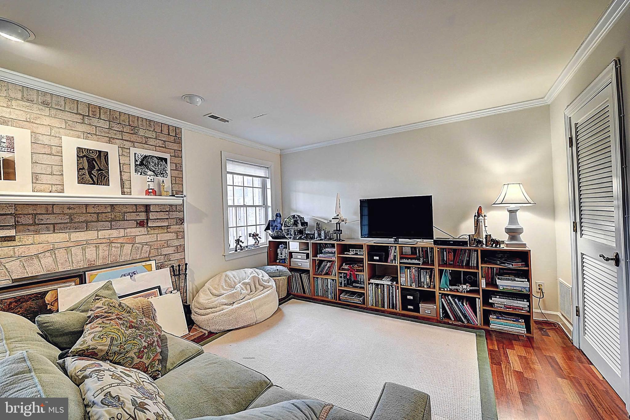 TYSONS CORNER - Residential Lease