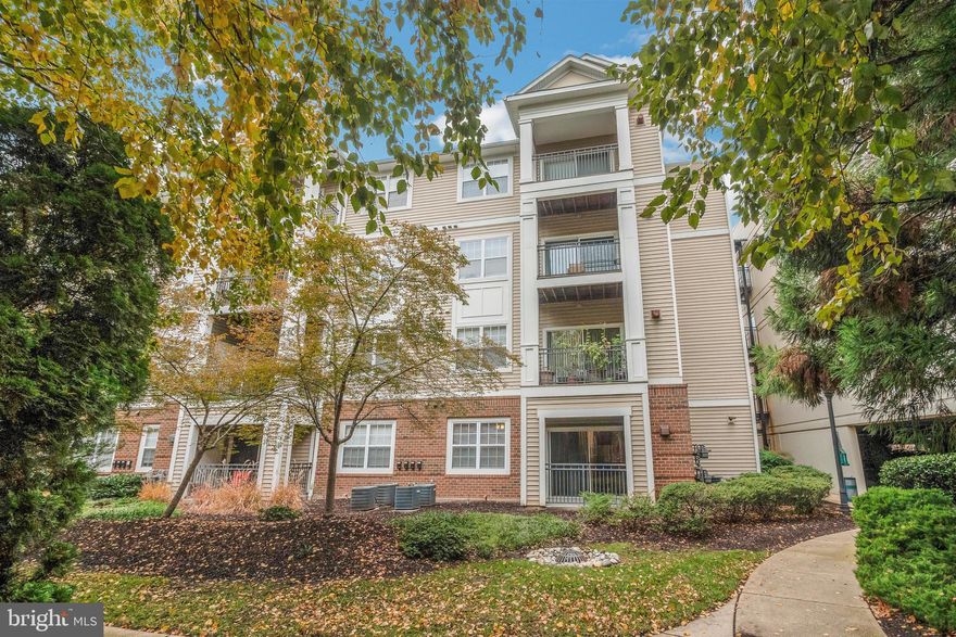 This charming one-bedroom condo is nestled in a lovely gated community, offering a spacious corner unit with gleaming hardwood floors. The updated kitchen boasts elegant granite counters, ceramic tile flooring, and stainless appliances. Enjoy your private patio and a roomy walk-in closet. Residents have access to fantastic community amenities, including two pools, a fitness center, sport courts, a clubhouse, and inviting common areas. Additionally, this unit comes with one assigned parking spot in the secure garage. With nearby shops and restaurants within walking distance, this property offers convenience and comfort in one package. Pets must be approved by landlord; limit two; 50 lbs or less; no male cats.  **Resident must choose between two resident benefit packages at time of application.