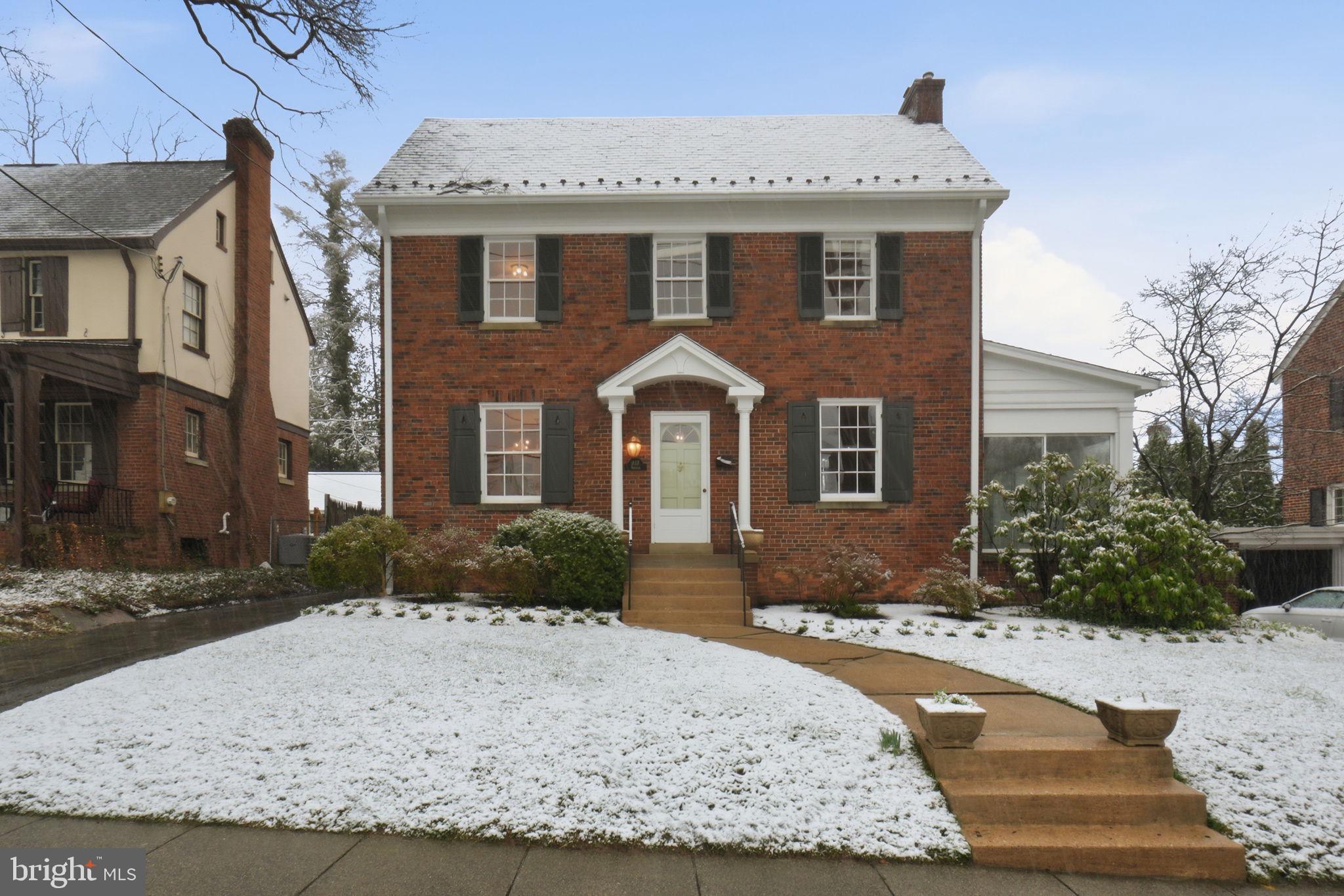 6117 WESTERN AVENUE NW