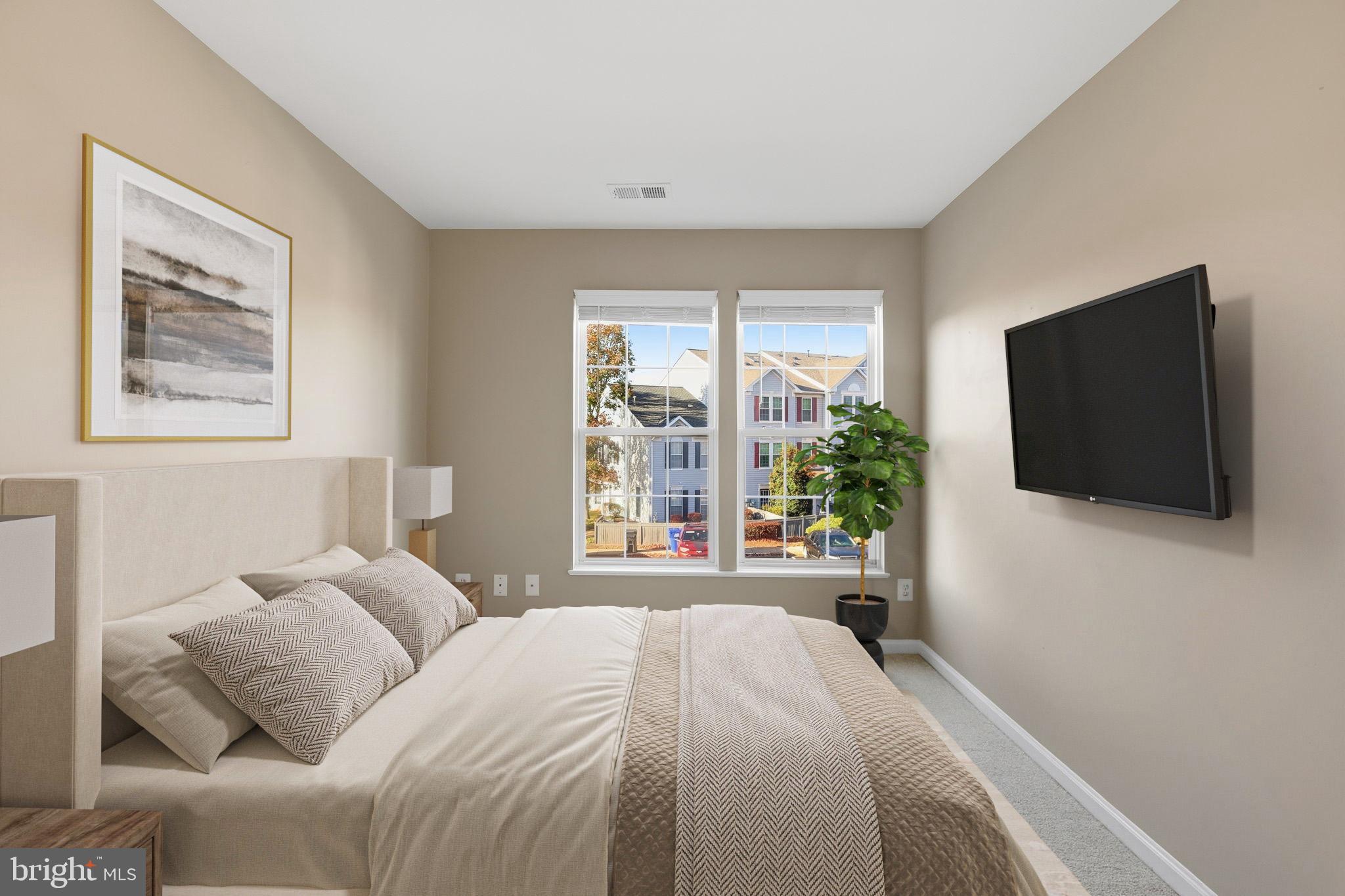 WELLINGTON/CLOVERHILL CONDOS - Residential