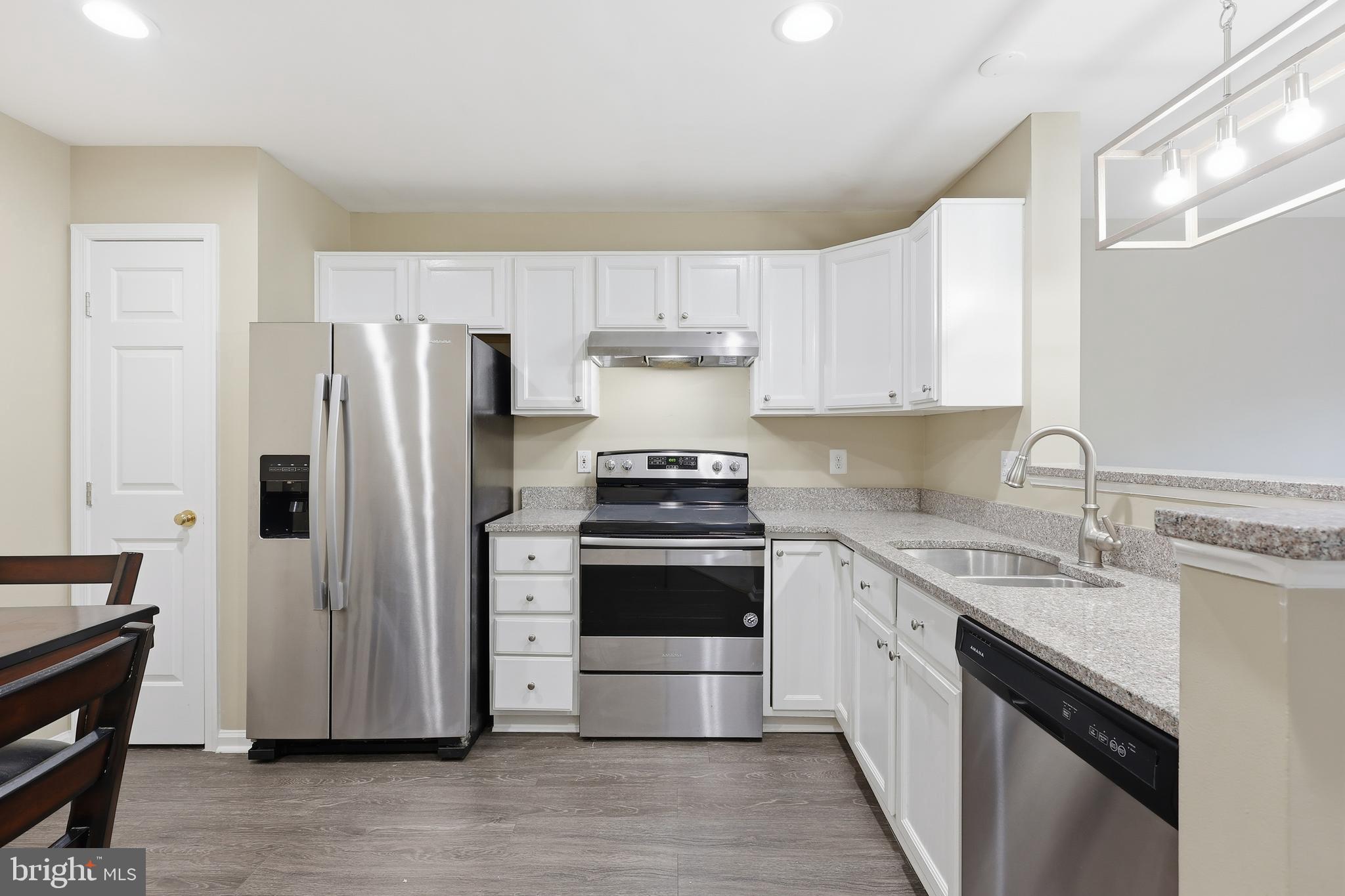 WELLINGTON/CLOVERHILL CONDOS - Residential