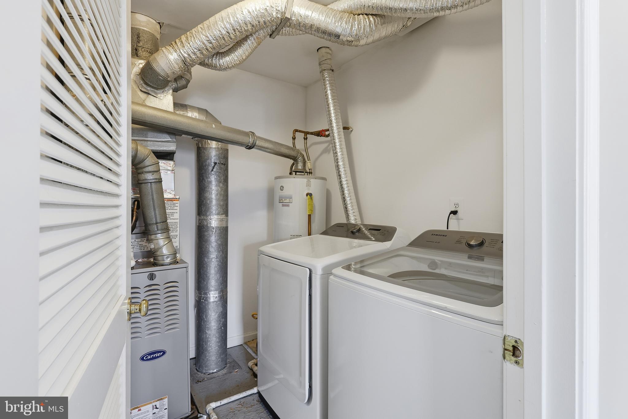 WELLINGTON/CLOVERHILL CONDOS - Residential