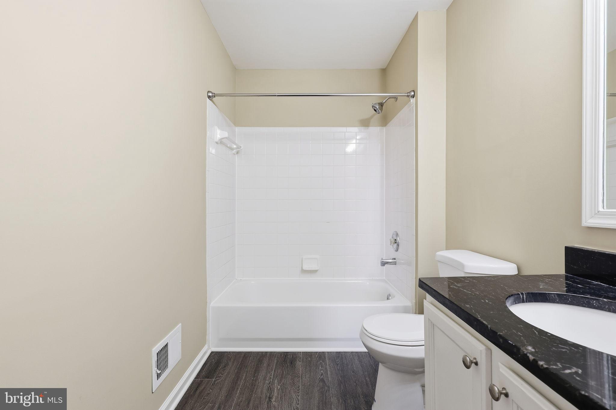 WELLINGTON/CLOVERHILL CONDOS - Residential