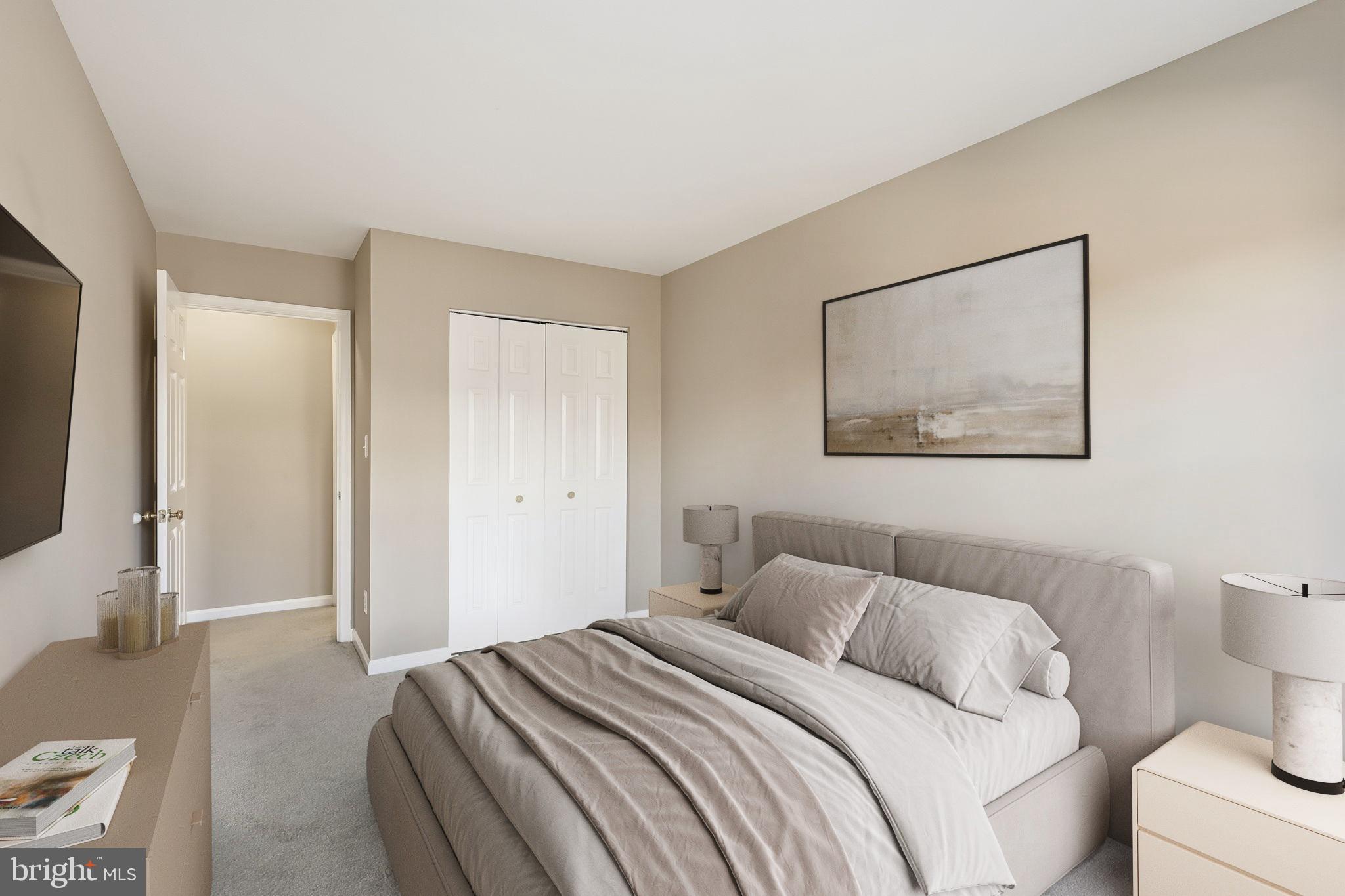 WELLINGTON/CLOVERHILL CONDOS - Residential