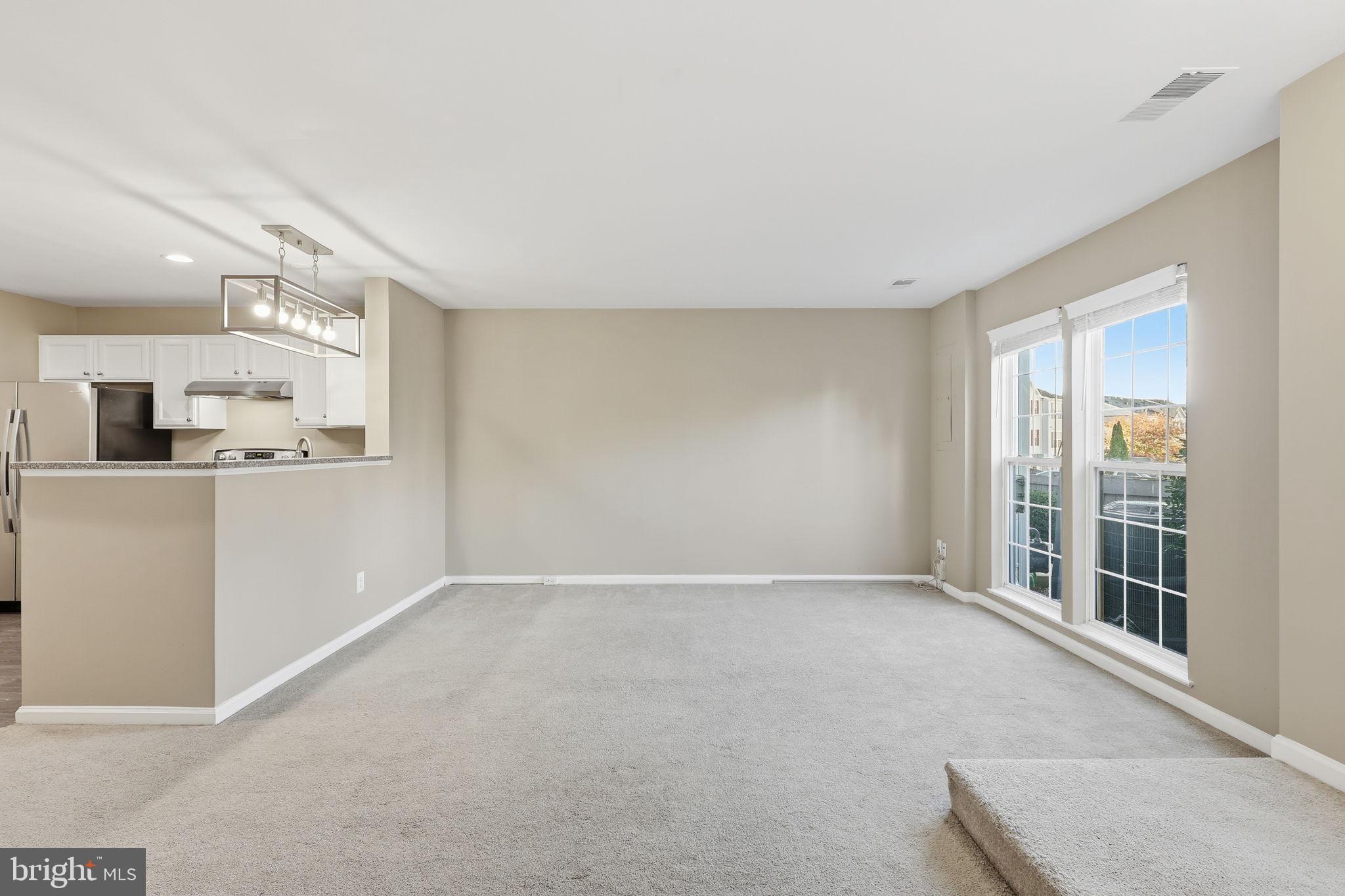 WELLINGTON/CLOVERHILL CONDOS - Residential