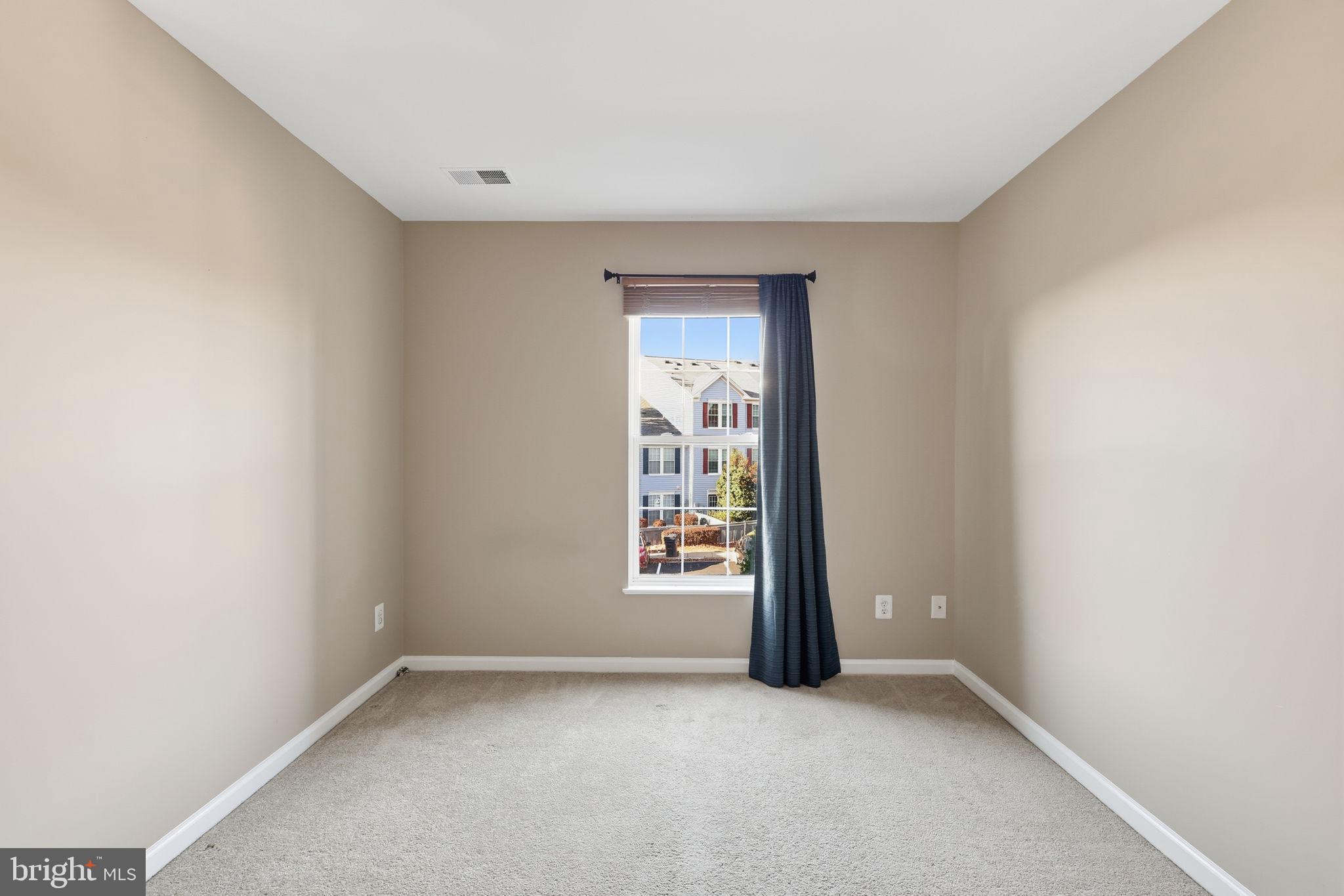 WELLINGTON/CLOVERHILL CONDOS - Residential