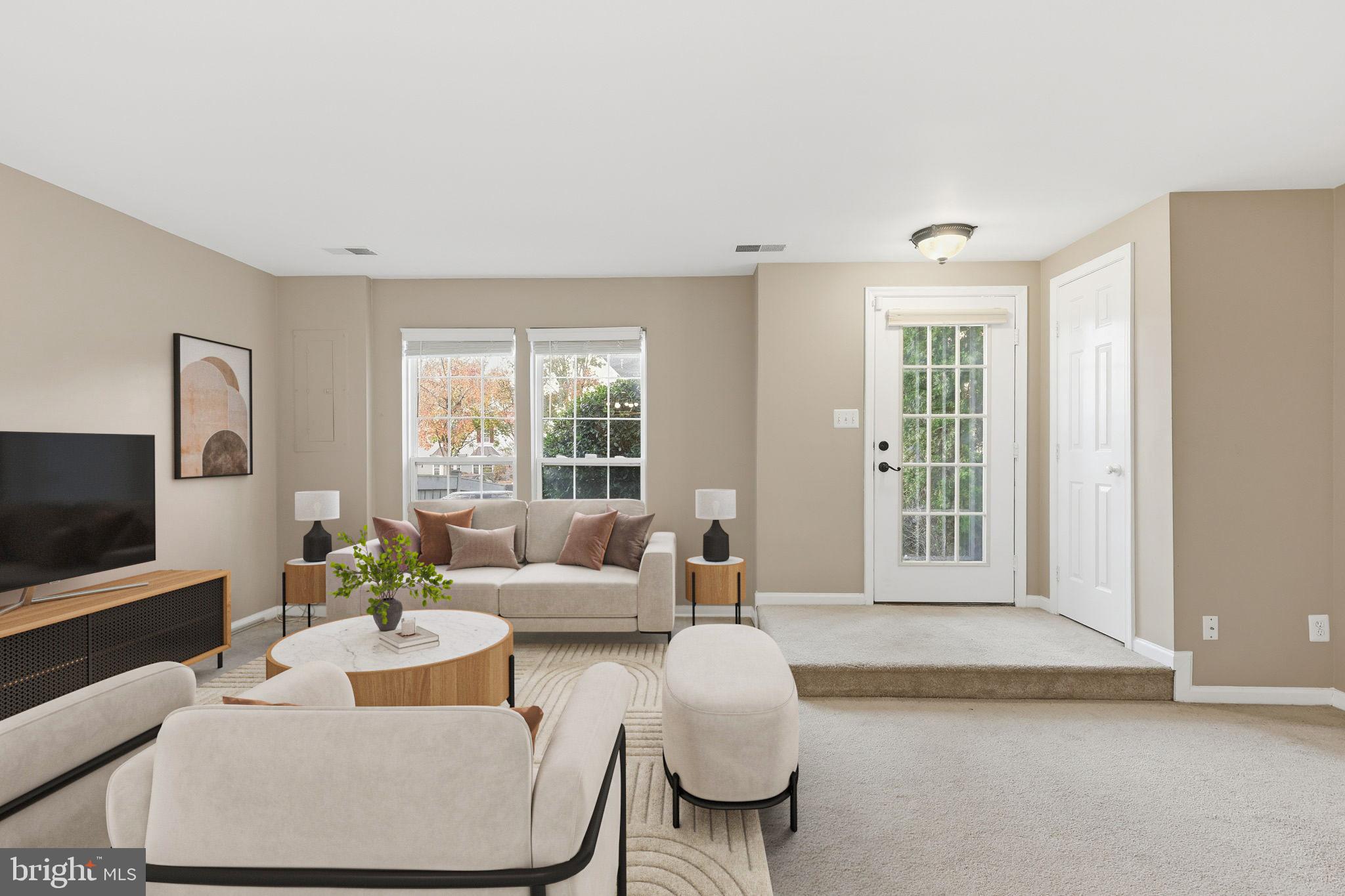 WELLINGTON/CLOVERHILL CONDOS - Residential