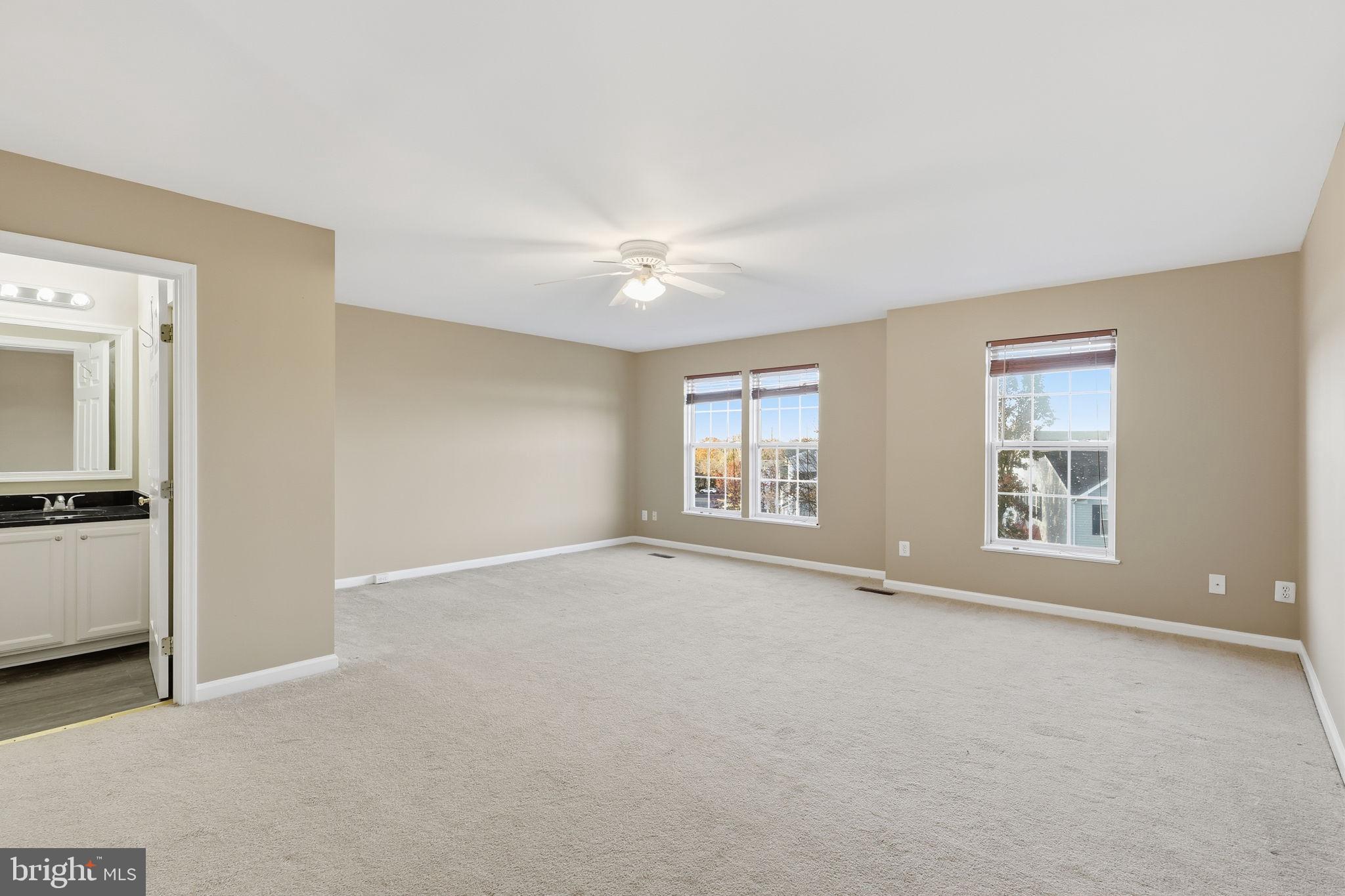 WELLINGTON/CLOVERHILL CONDOS - Residential