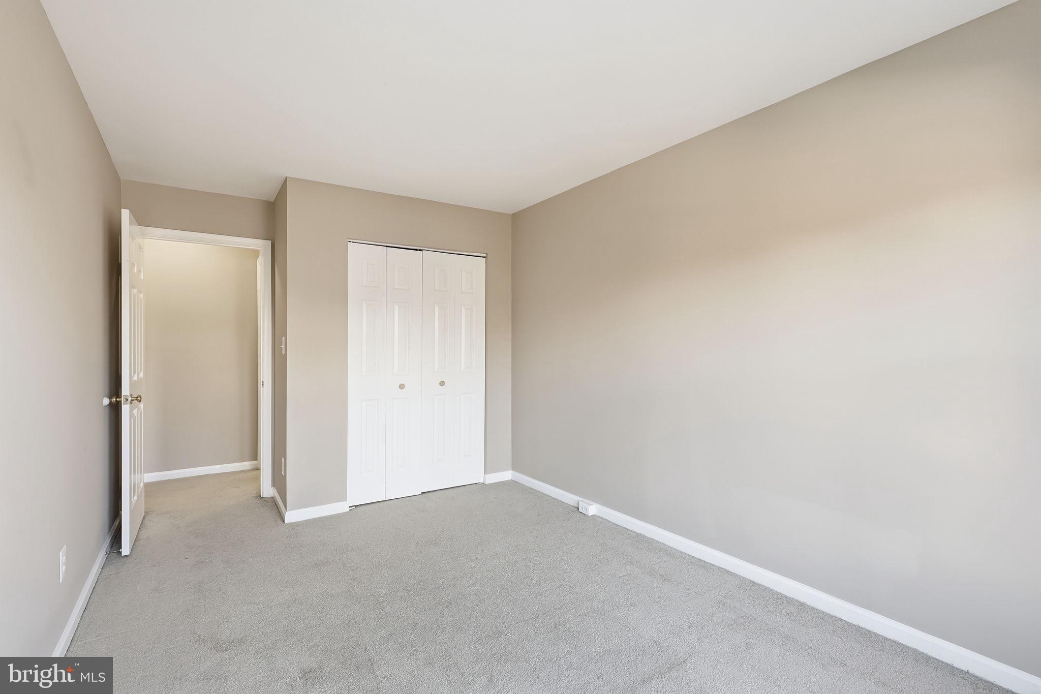 WELLINGTON/CLOVERHILL CONDOS - Residential