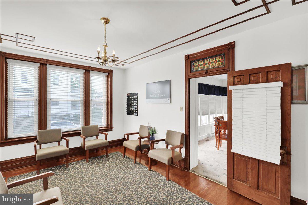 301 W LANCASTER AVENUE