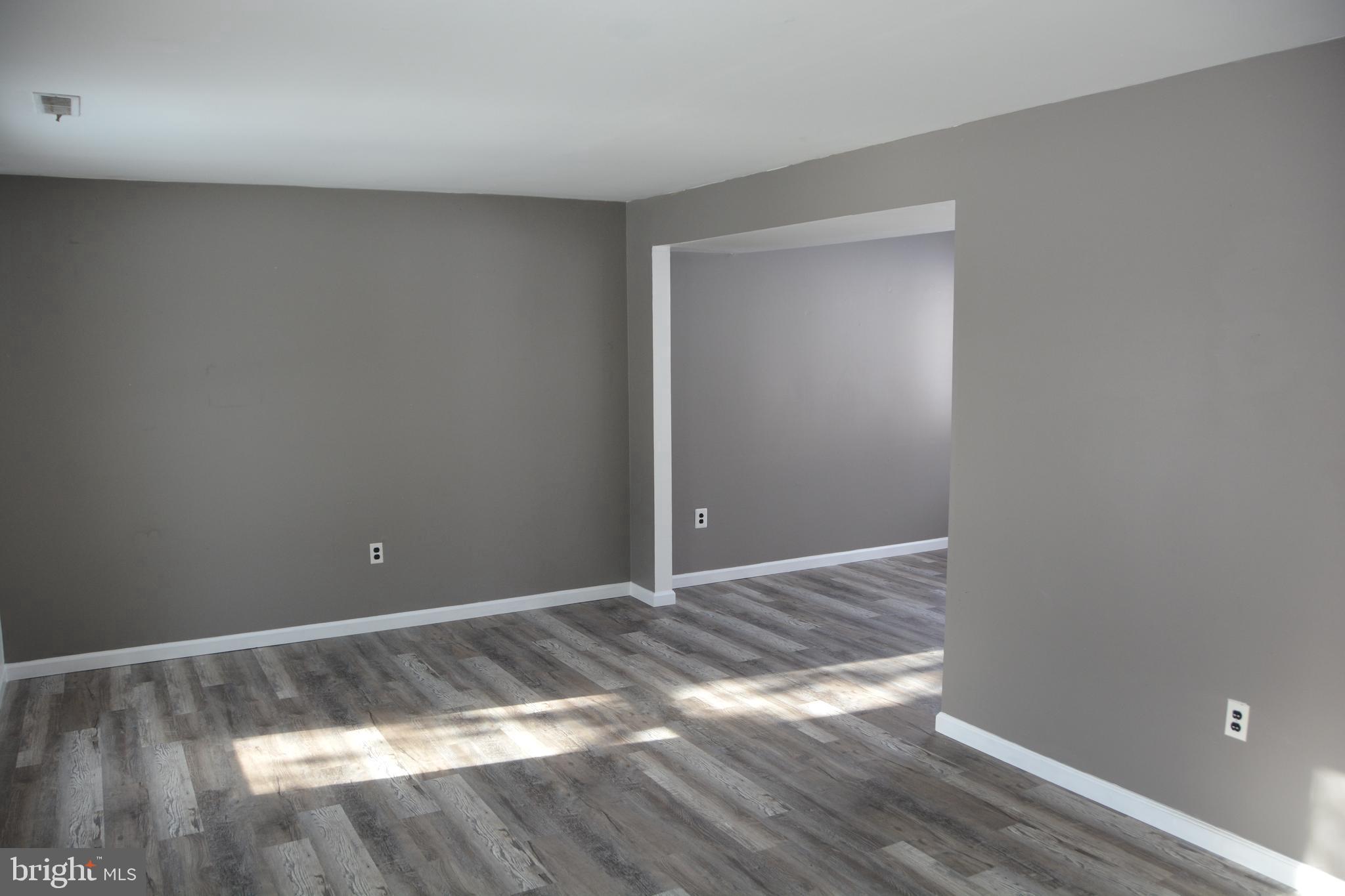 6474 HEATHERFIELD WAY