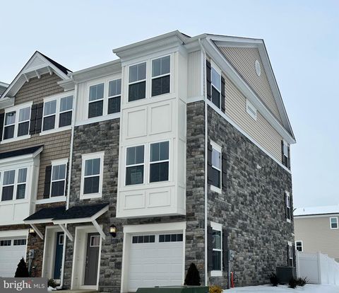 Property photo of 10971 Barnard Place, White Plains, MD 20695