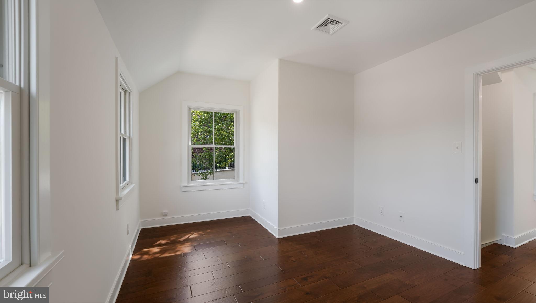 DOYLESTOWN BORO - Residential