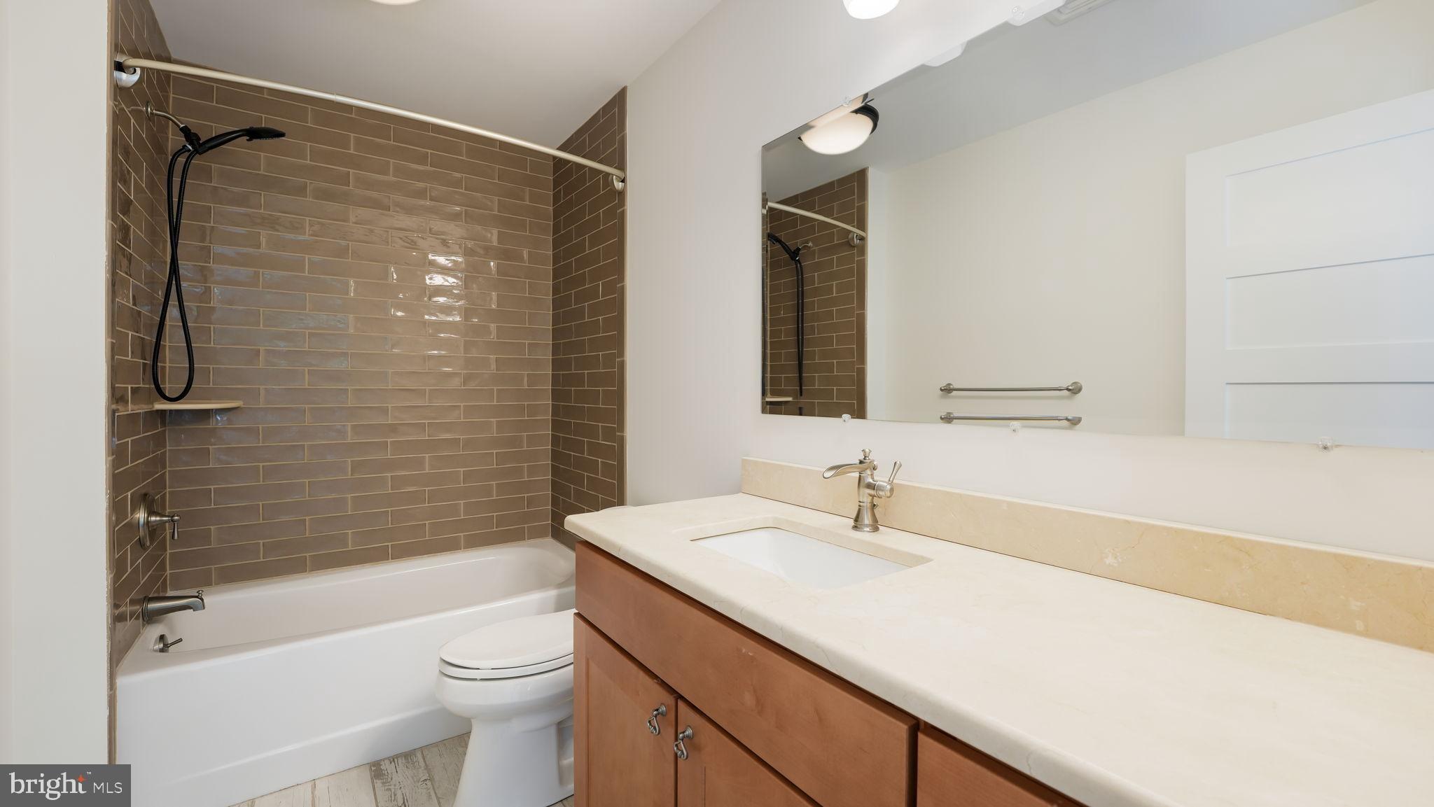 DOYLESTOWN BORO - Residential