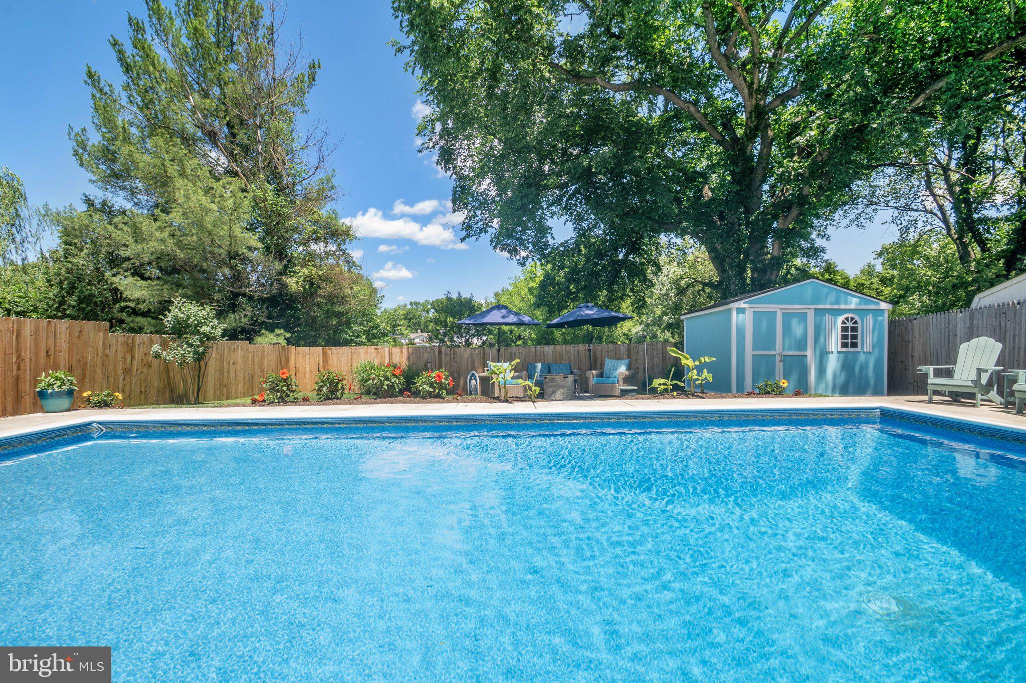 FOUR SEASONS ESTATES - Residential