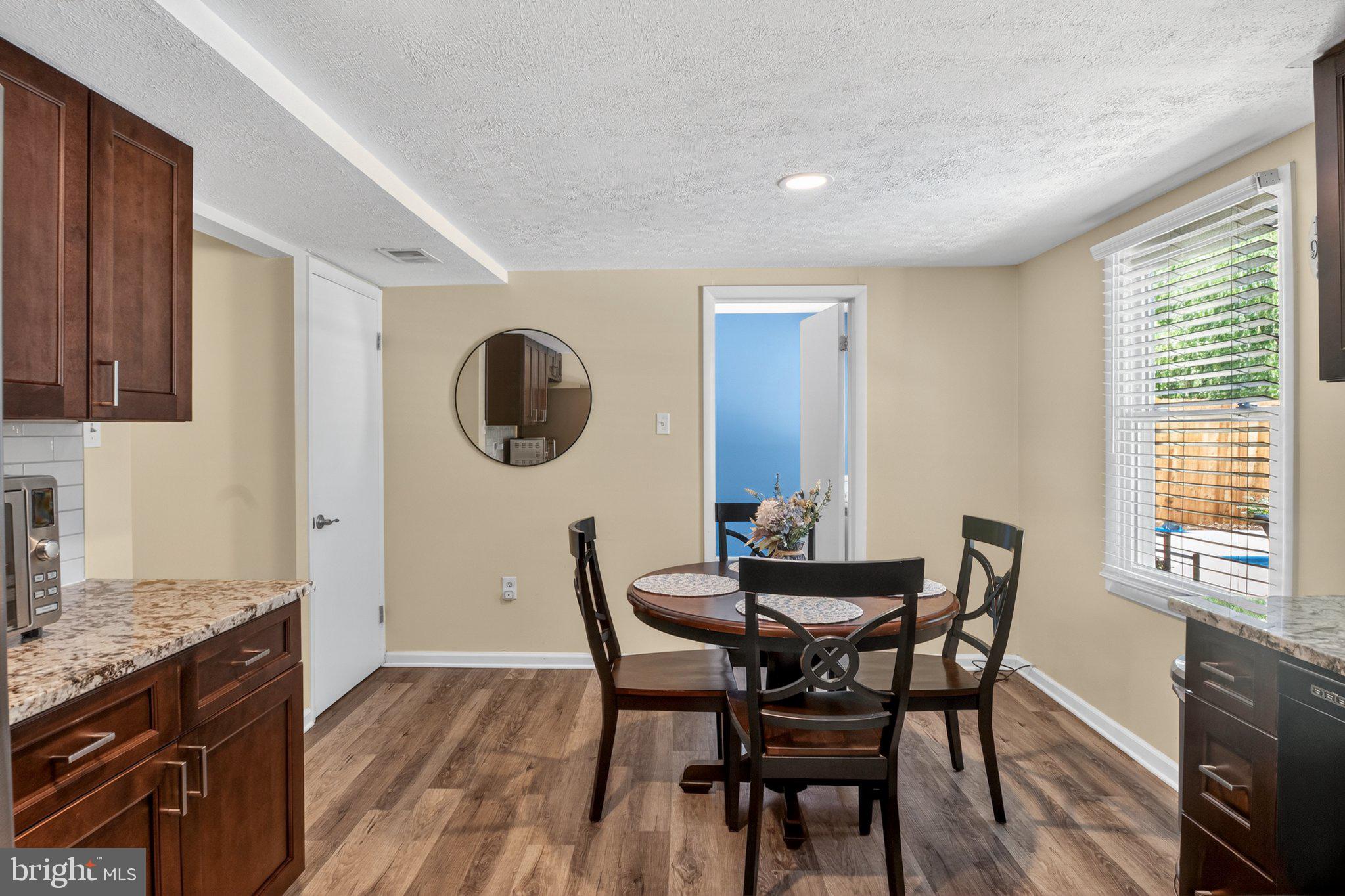 FOUR SEASONS ESTATES - Residential