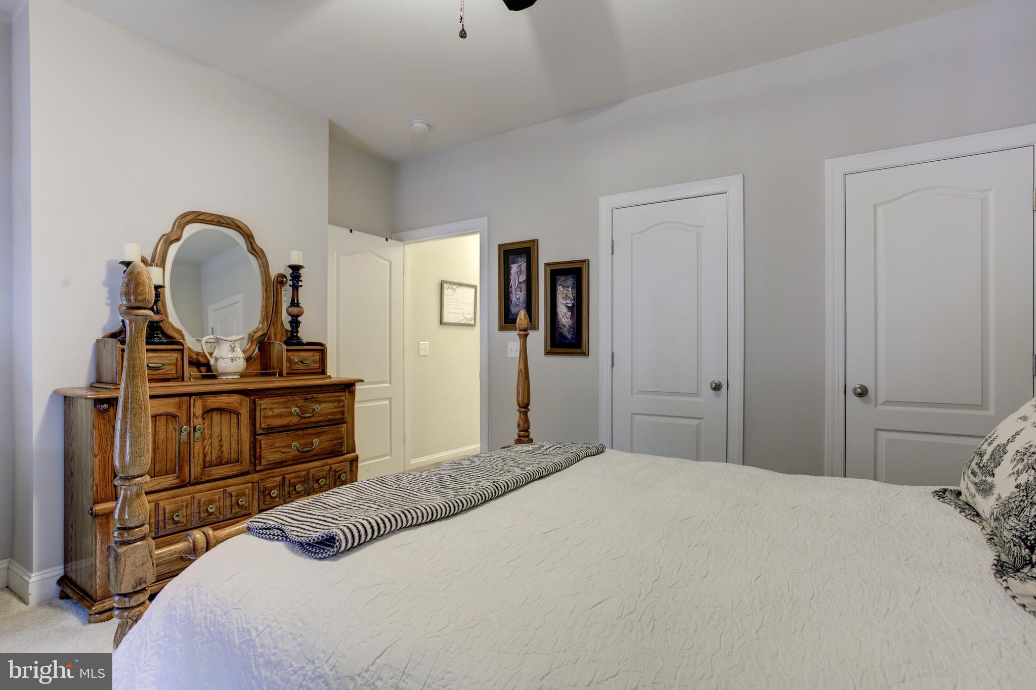 STEELE CREEK - Residential