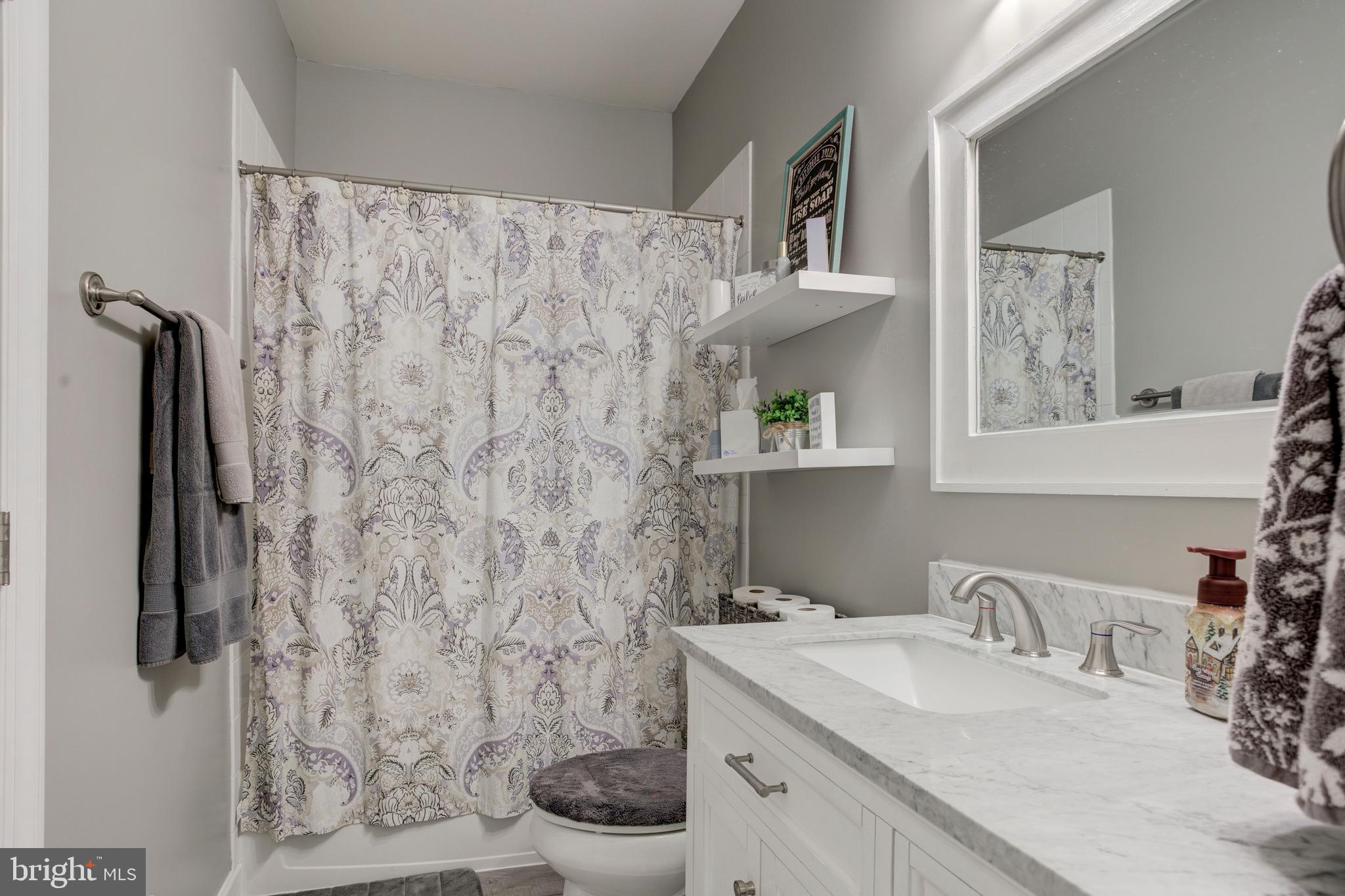 STEELE CREEK - Residential