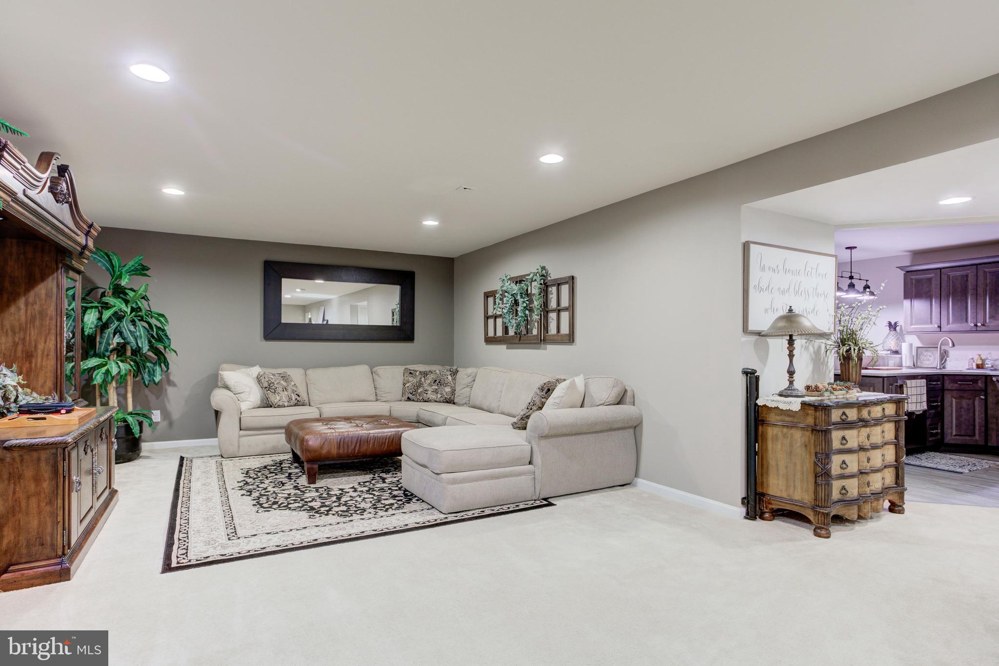 STEELE CREEK - Residential