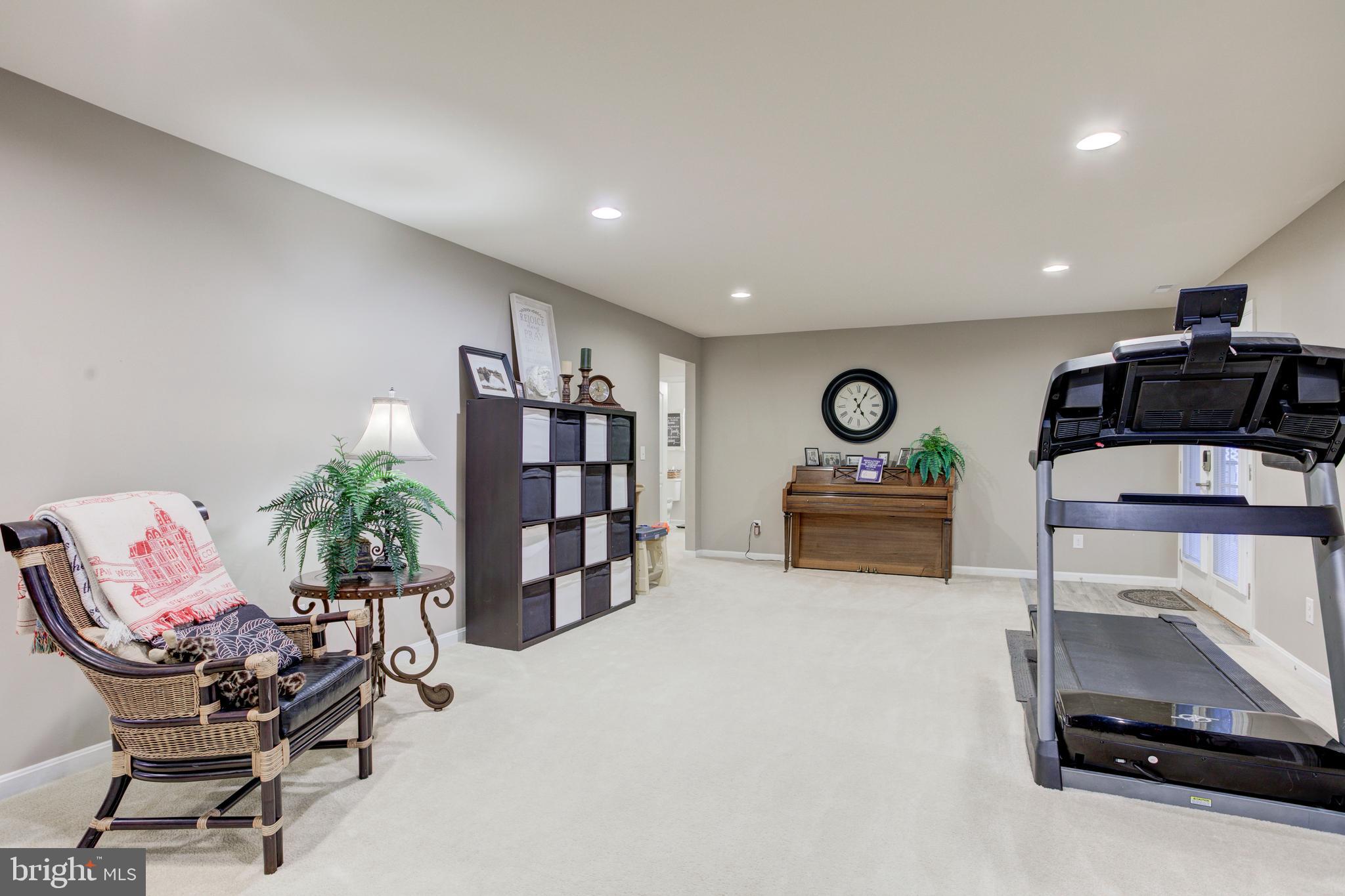 STEELE CREEK - Residential