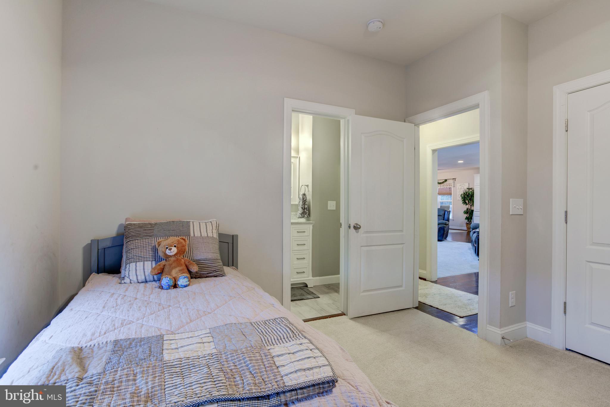 STEELE CREEK - Residential