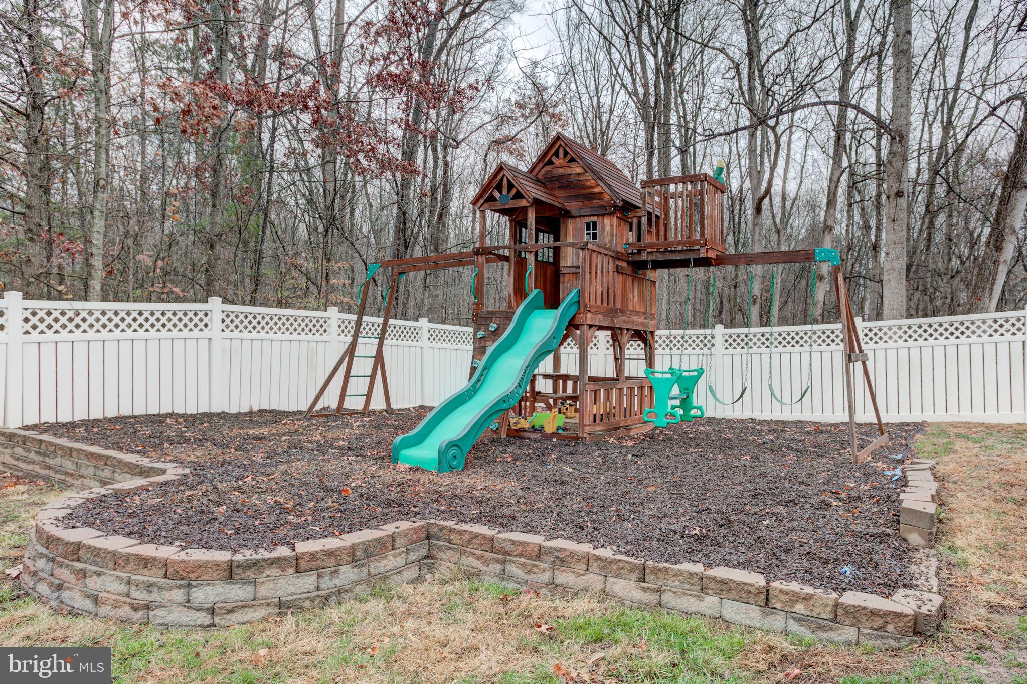 STEELE CREEK - Residential