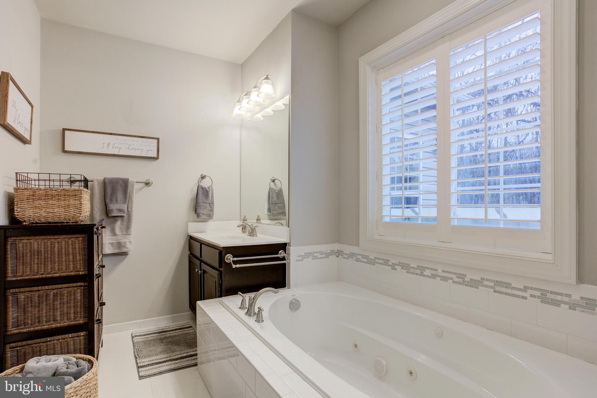 STEELE CREEK - Residential