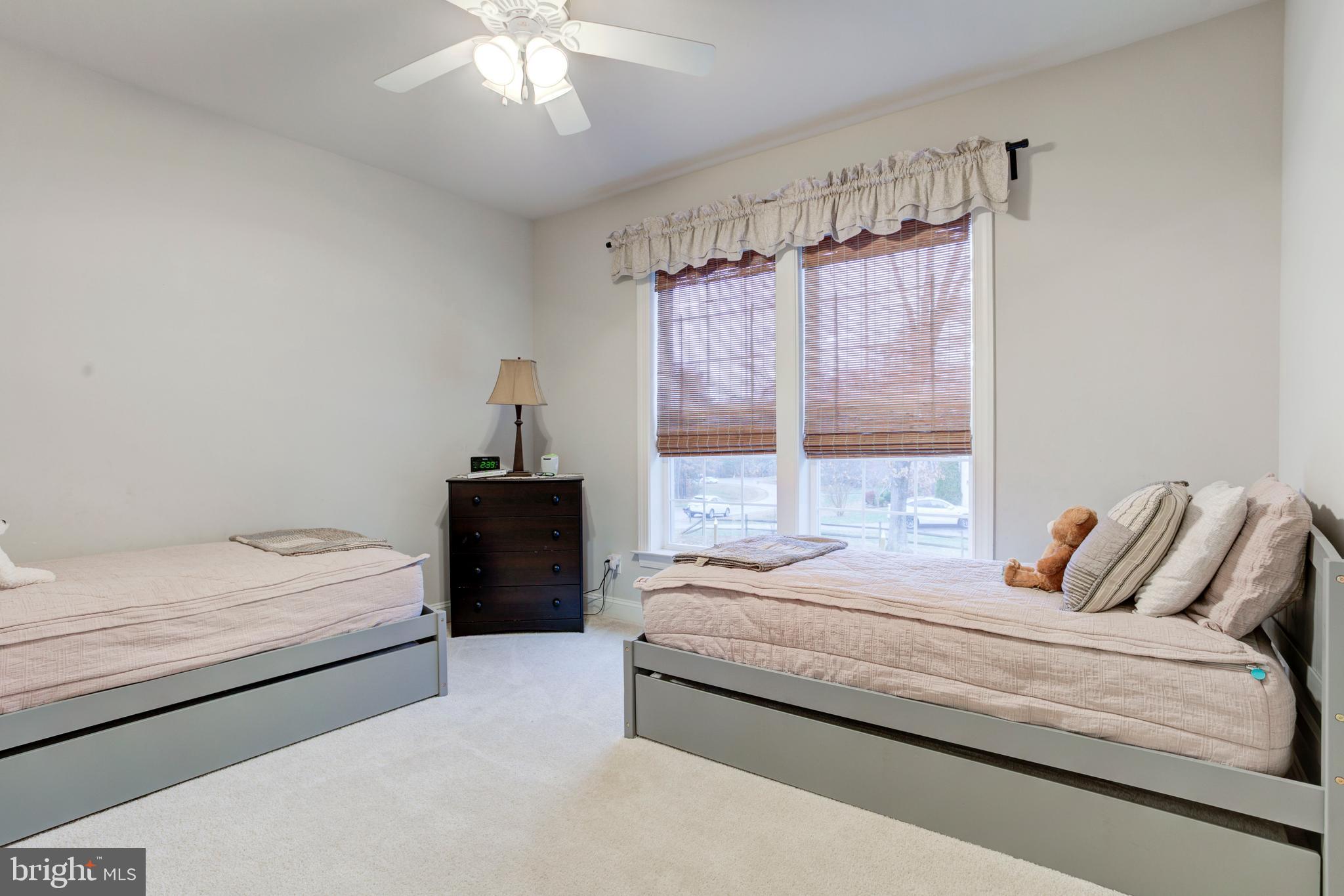 STEELE CREEK - Residential