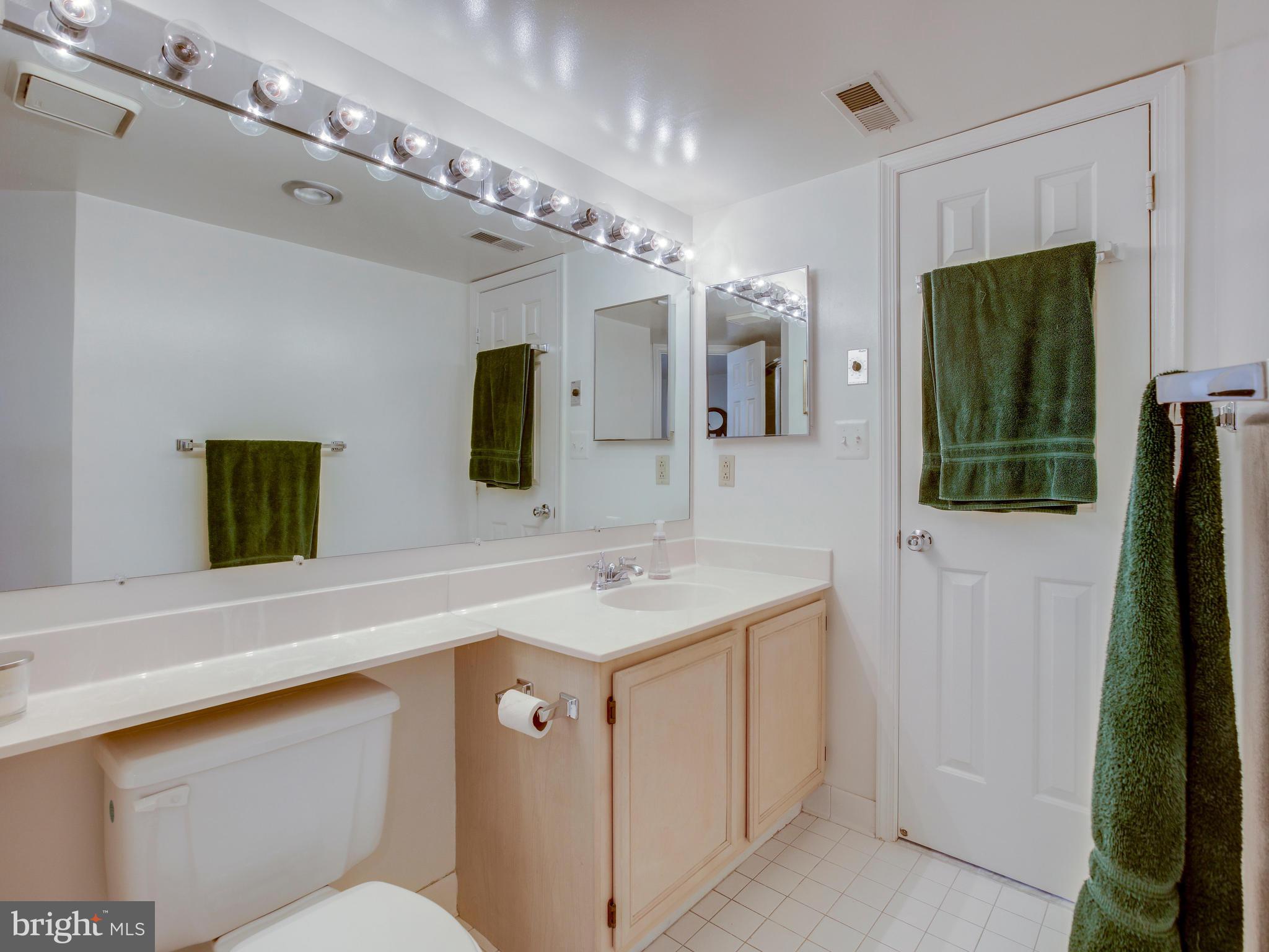 BRADDOCK PLACE - Residential Lease