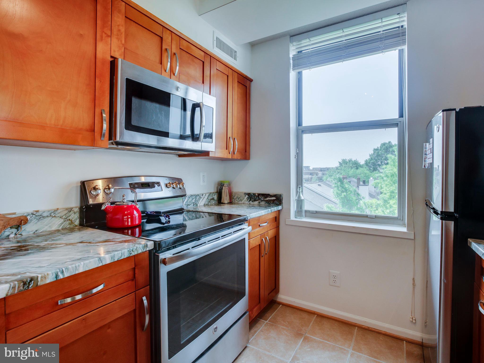 BRADDOCK PLACE - Residential Lease