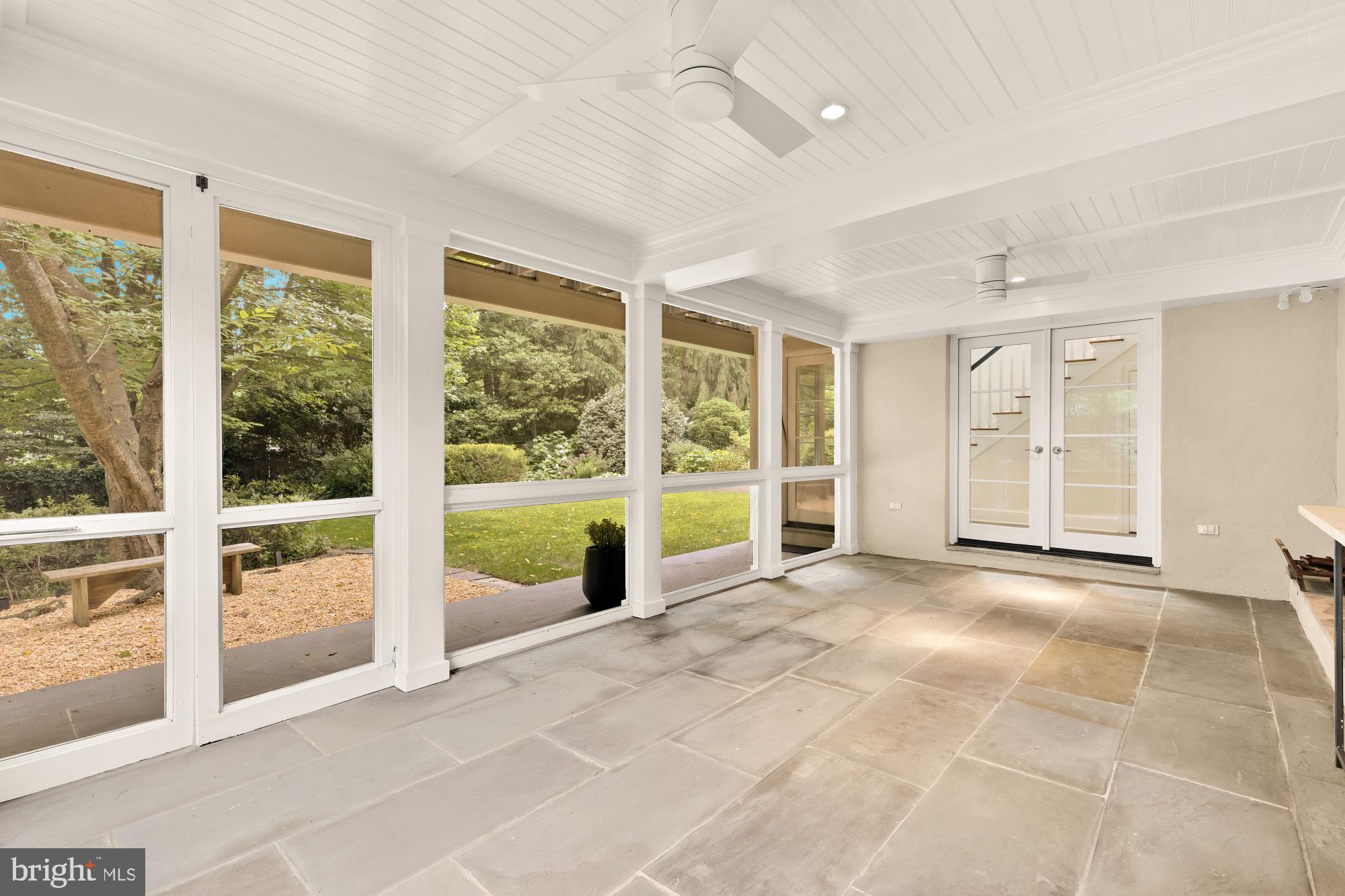 LEE HEIGHTS - Residential