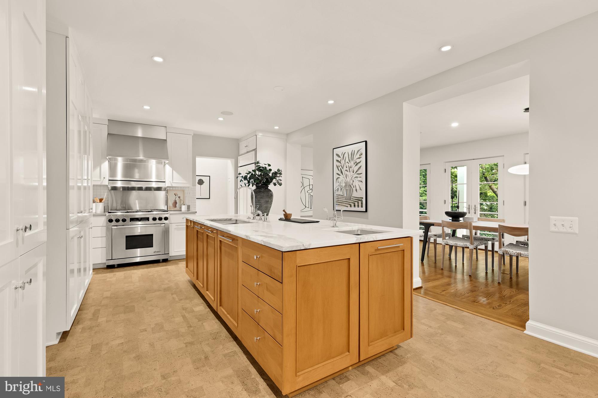 LEE HEIGHTS - Residential