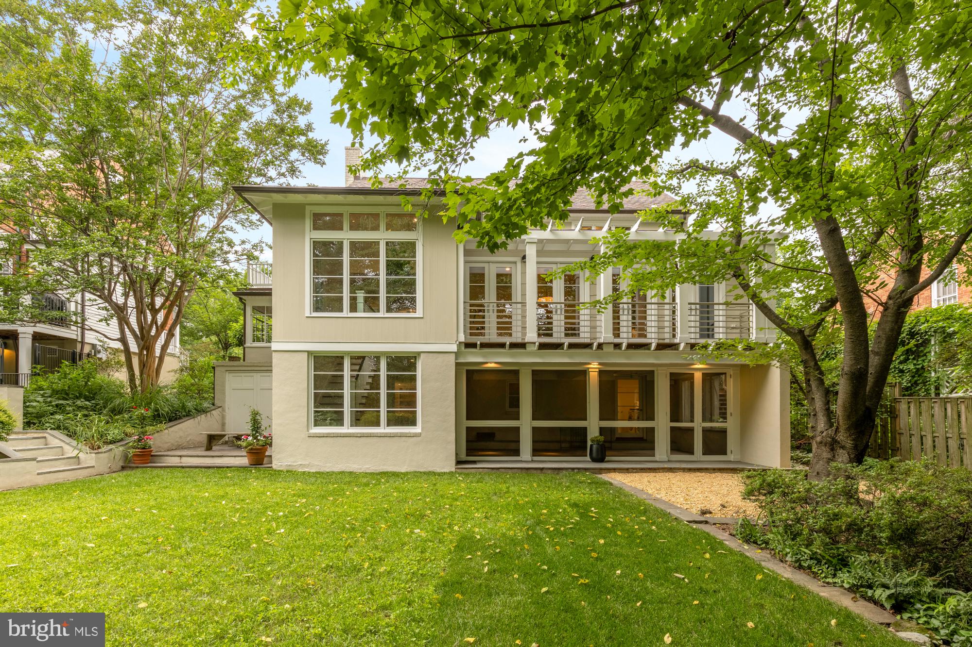 LEE HEIGHTS - Residential