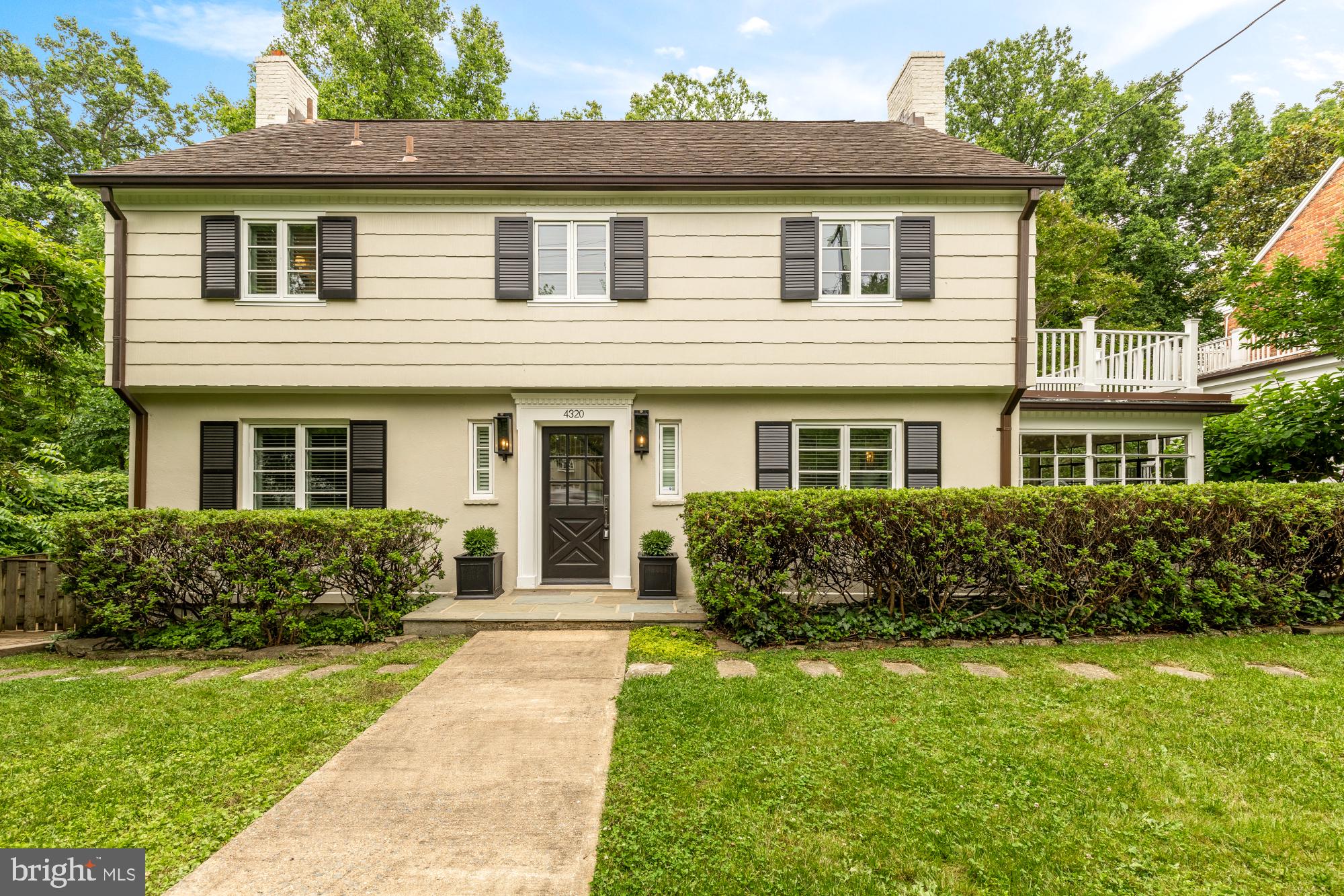 LEE HEIGHTS - Residential