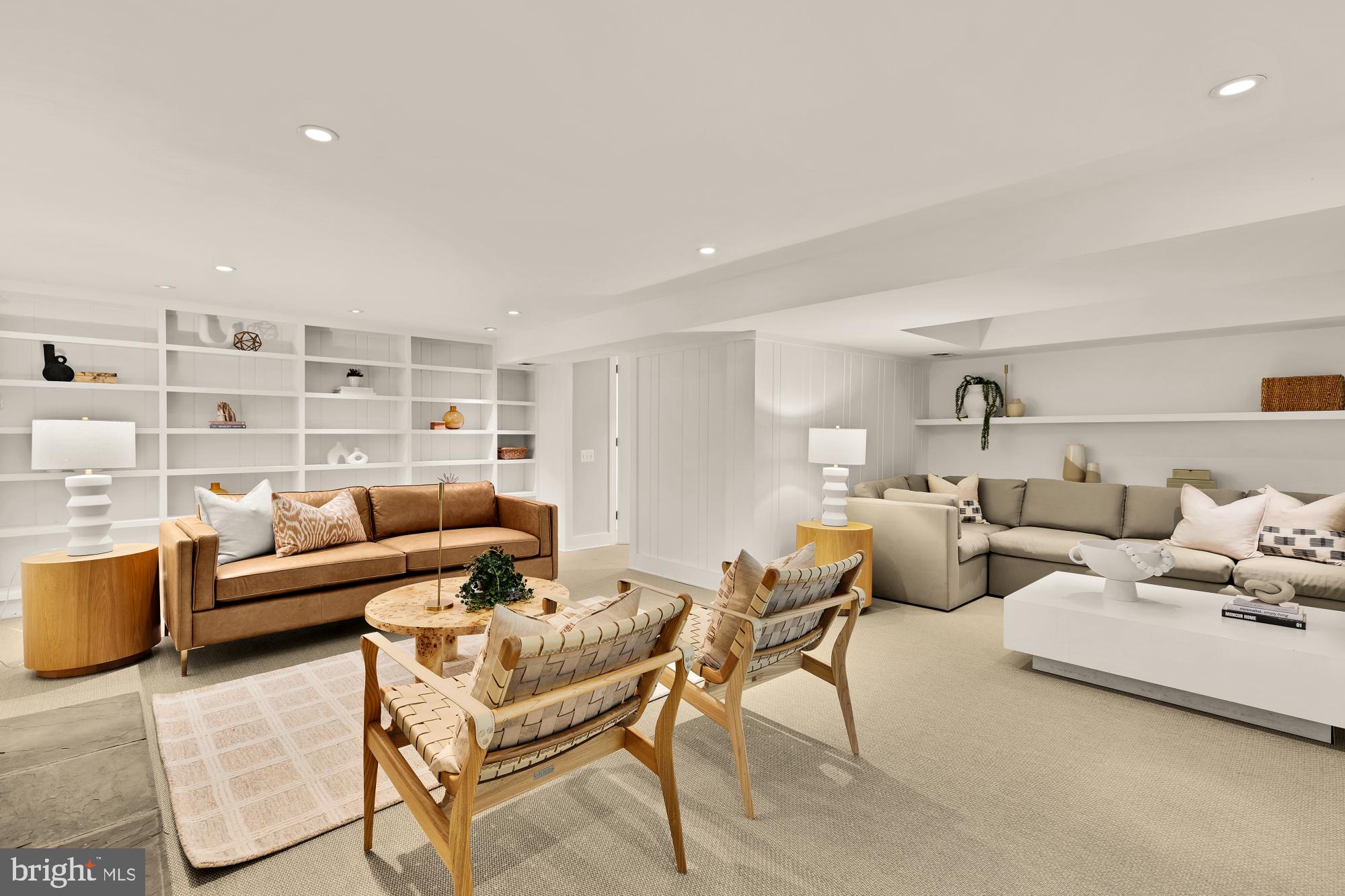 LEE HEIGHTS - Residential