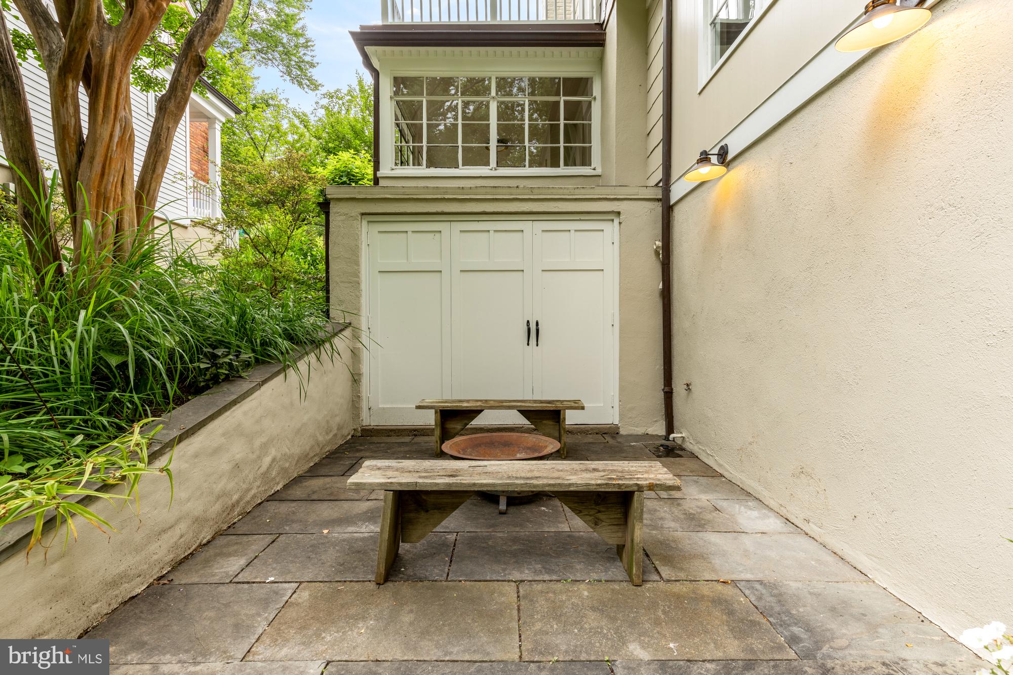 LEE HEIGHTS - Residential