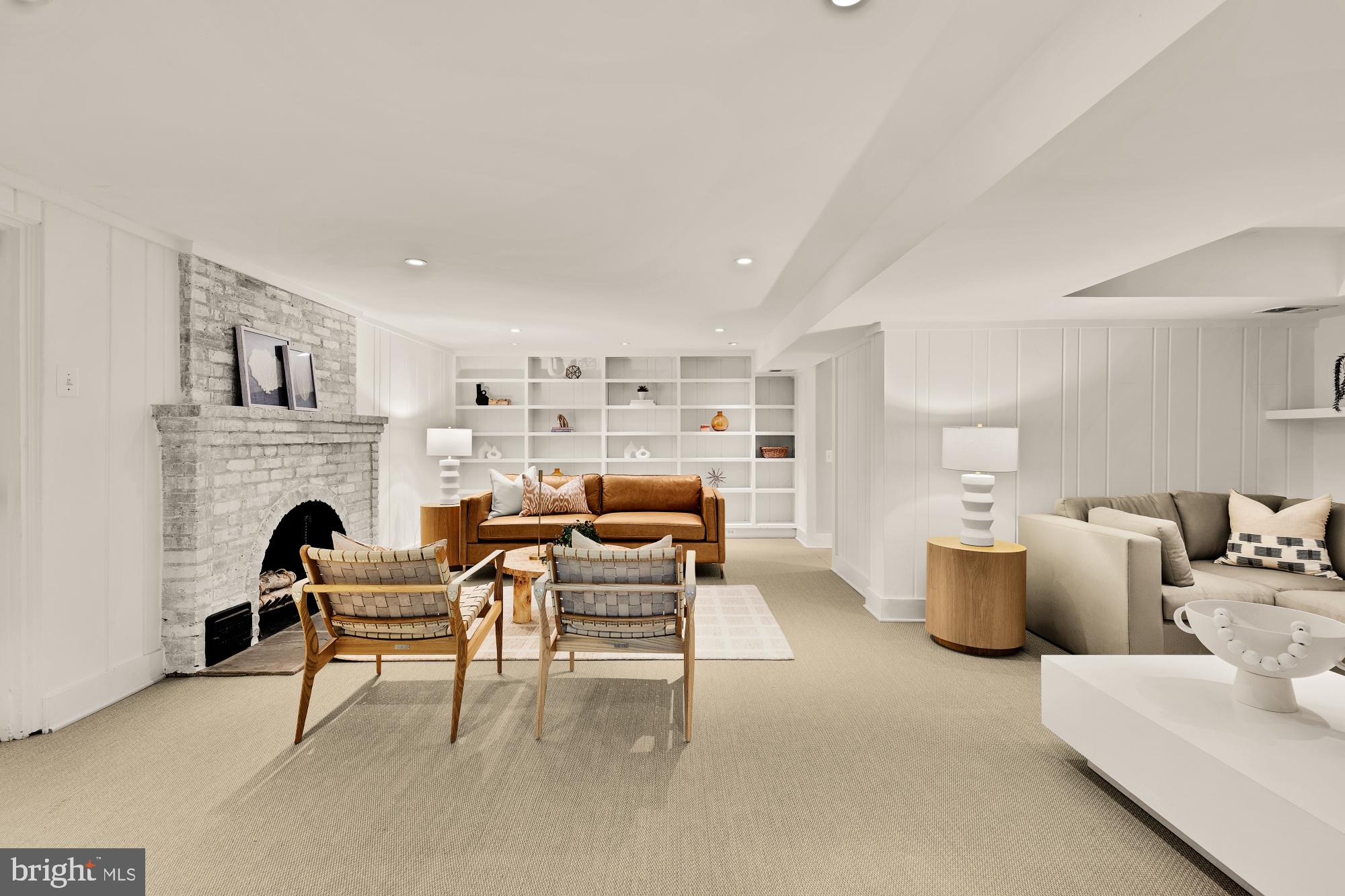 LEE HEIGHTS - Residential