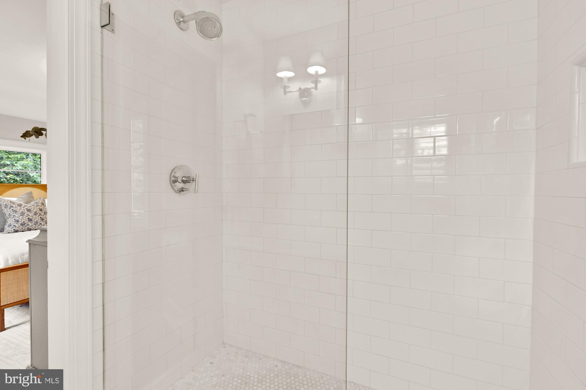 LEE HEIGHTS - Residential