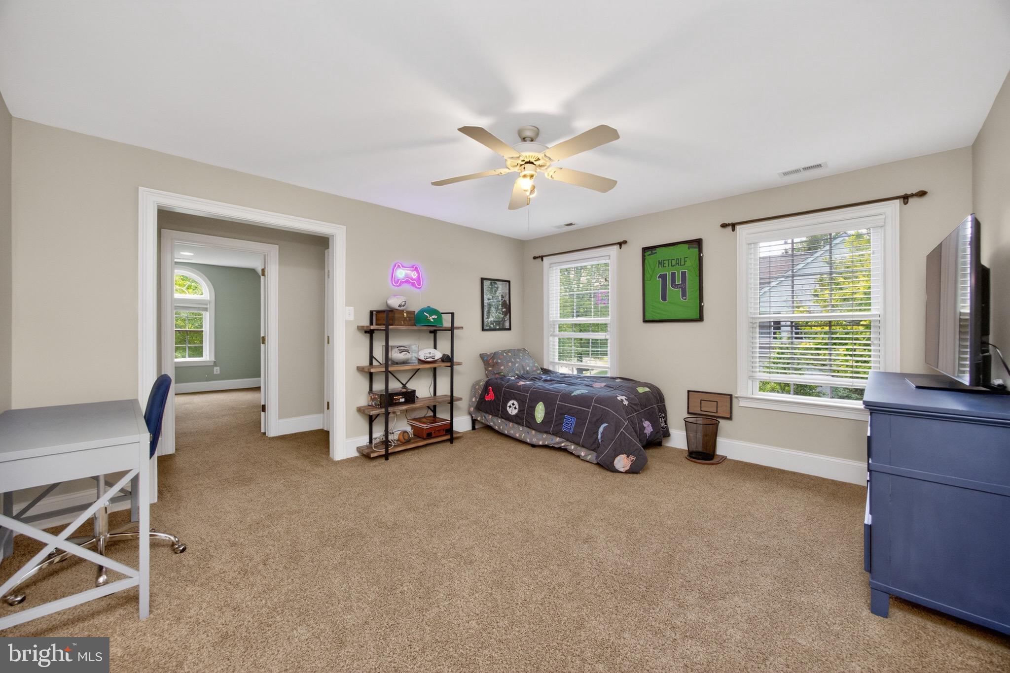 CHERRY CREEK - Residential