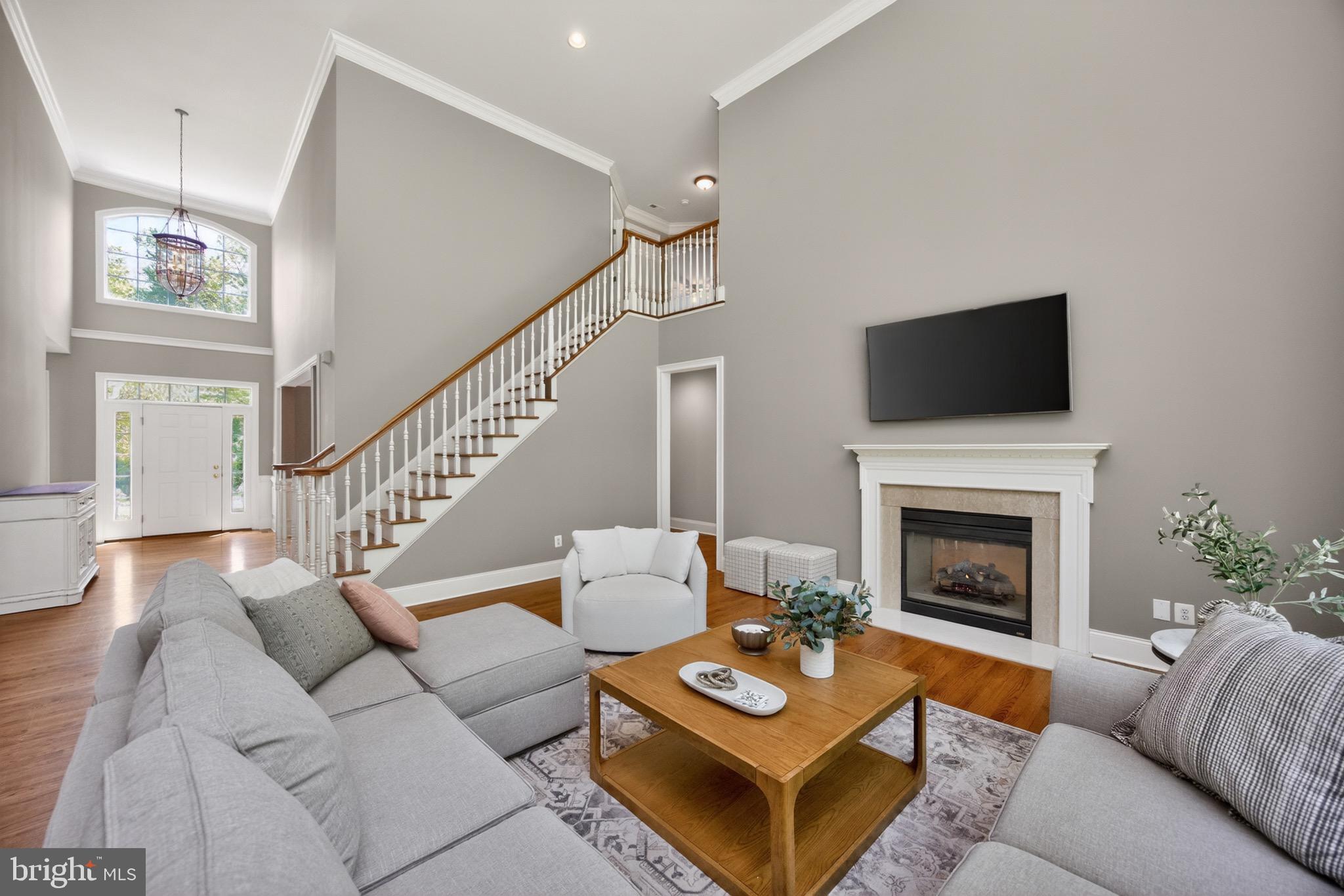 CHERRY CREEK - Residential