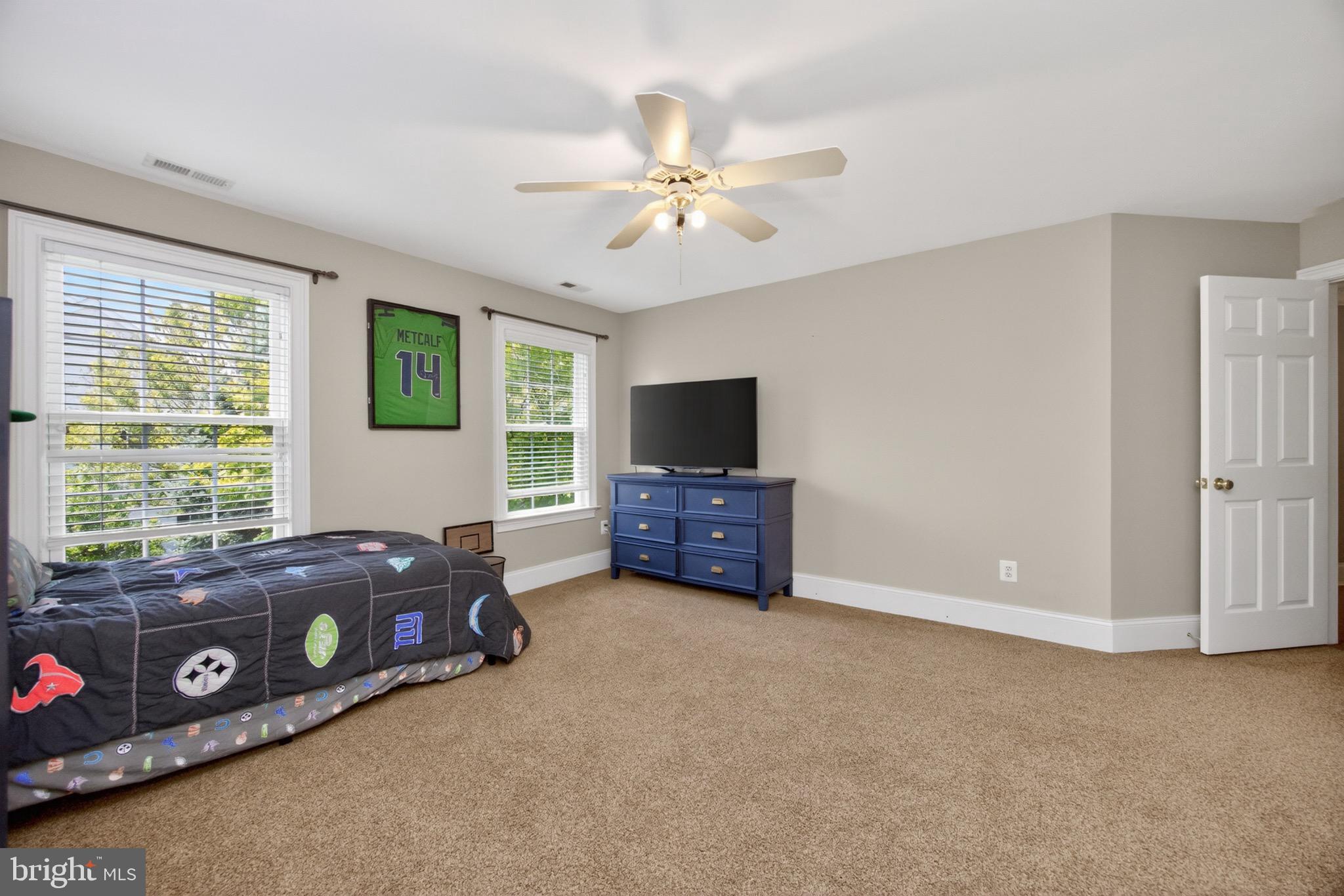 CHERRY CREEK - Residential
