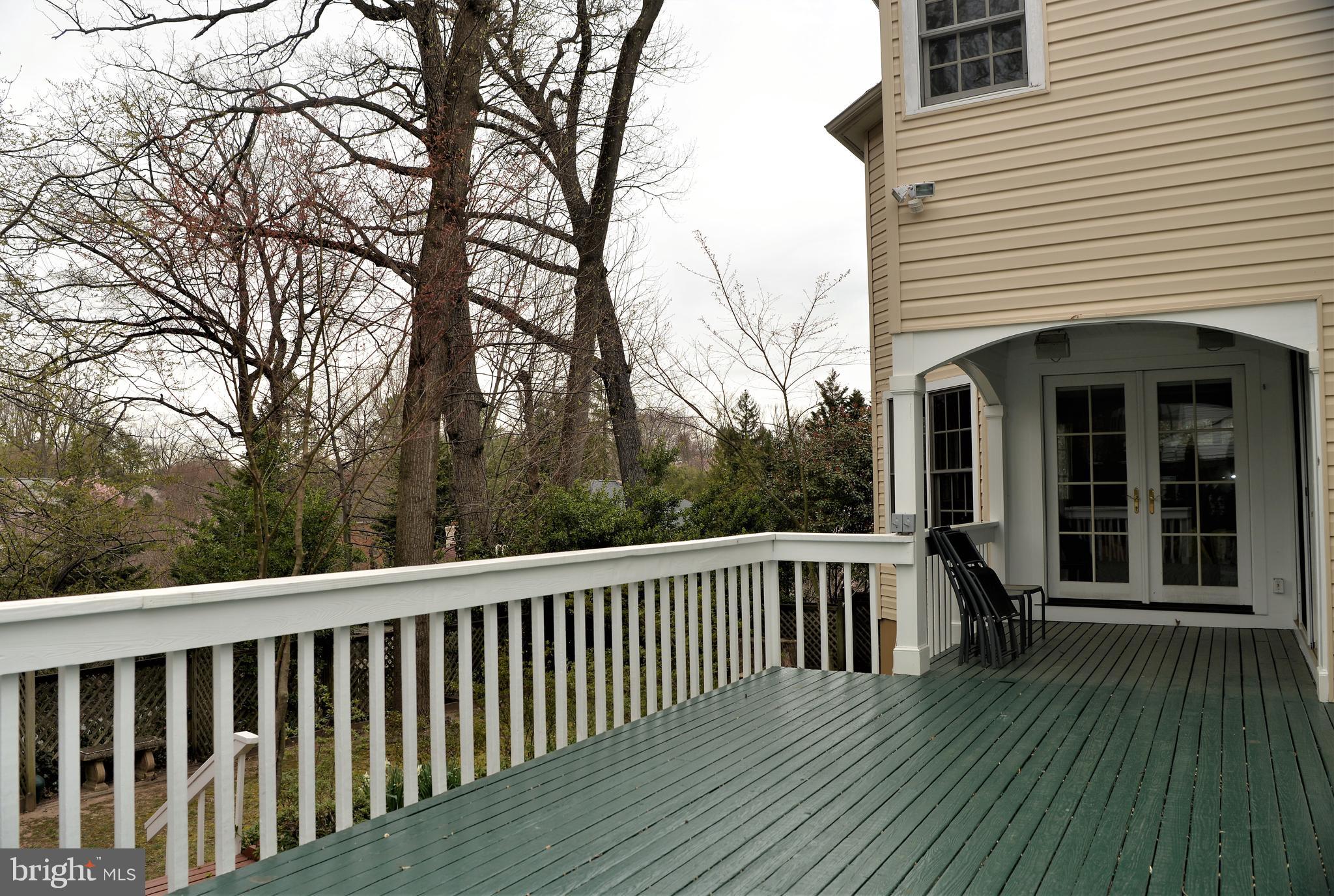 LEE HEIGHTS - Residential