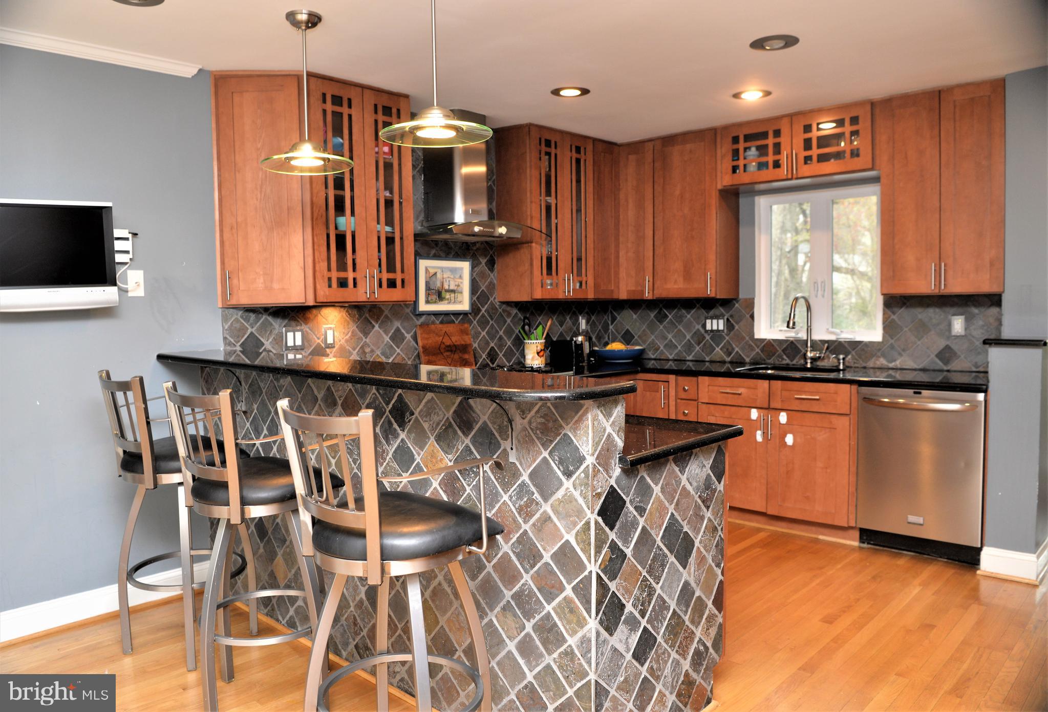 LEE HEIGHTS - Residential