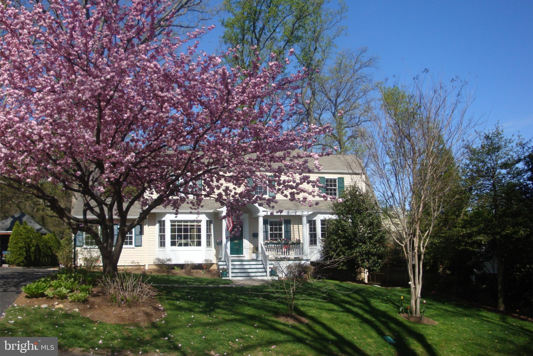 LEE HEIGHTS - Residential