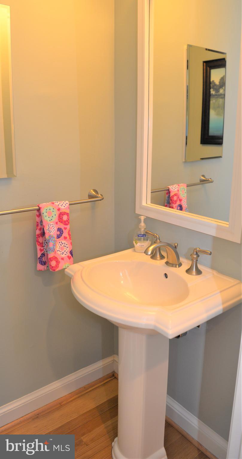 LEE HEIGHTS - Residential