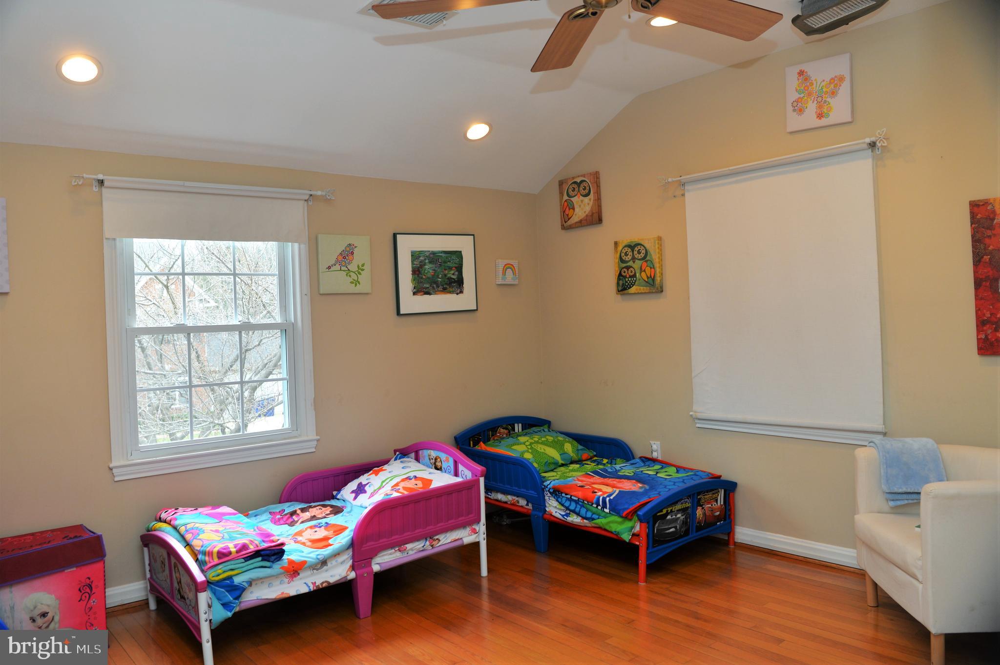 LEE HEIGHTS - Residential